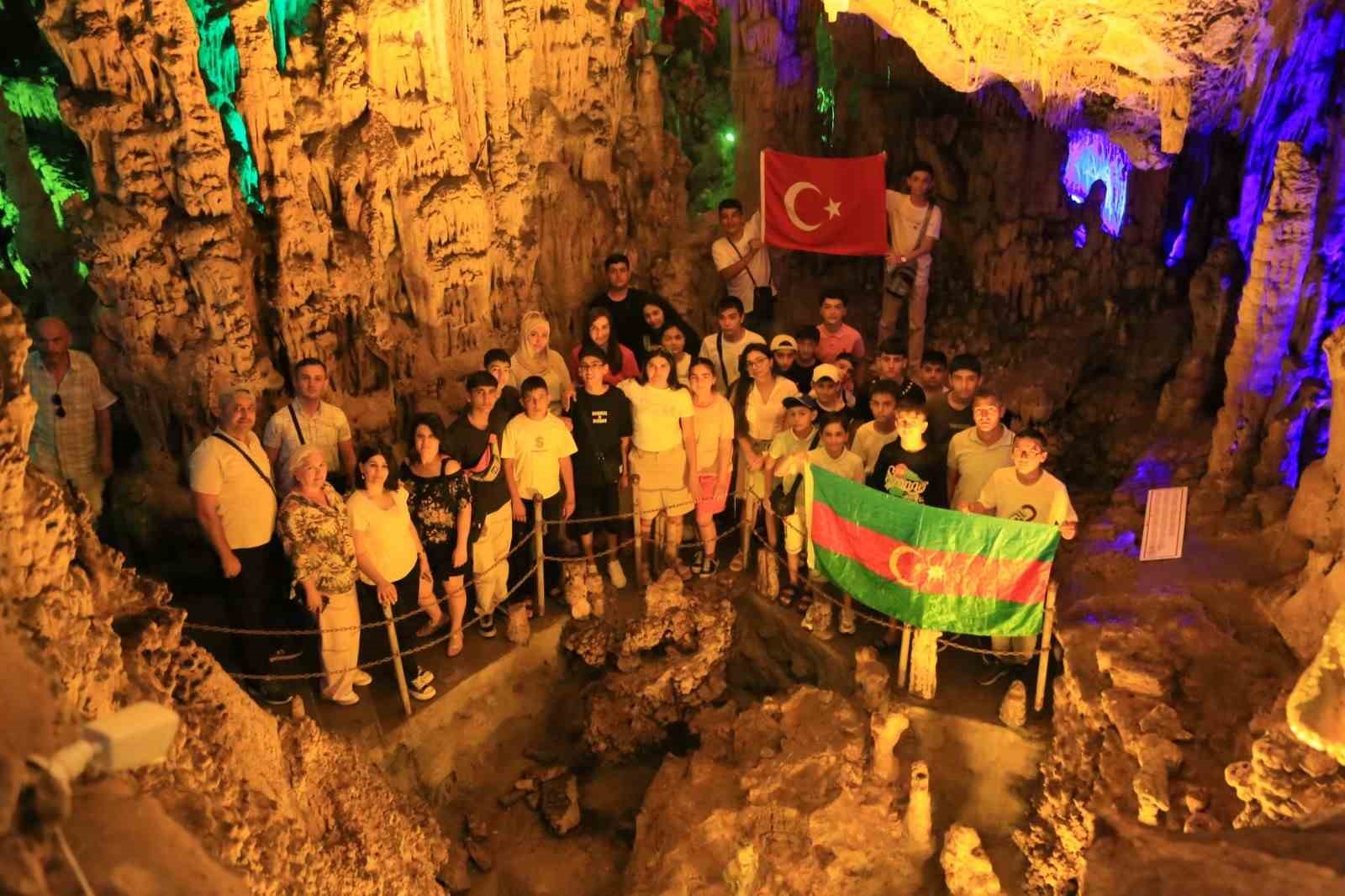 Azerbaycan heyeti, Denizli ve bölgenin doğal güzelliklerine hayran kaldı
