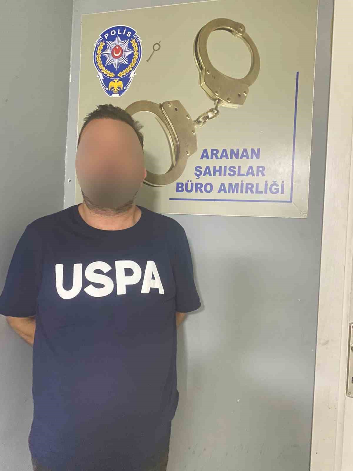 30 yıl hapis cezasıyla aranıyordu, kıskıvrak yakalandı
