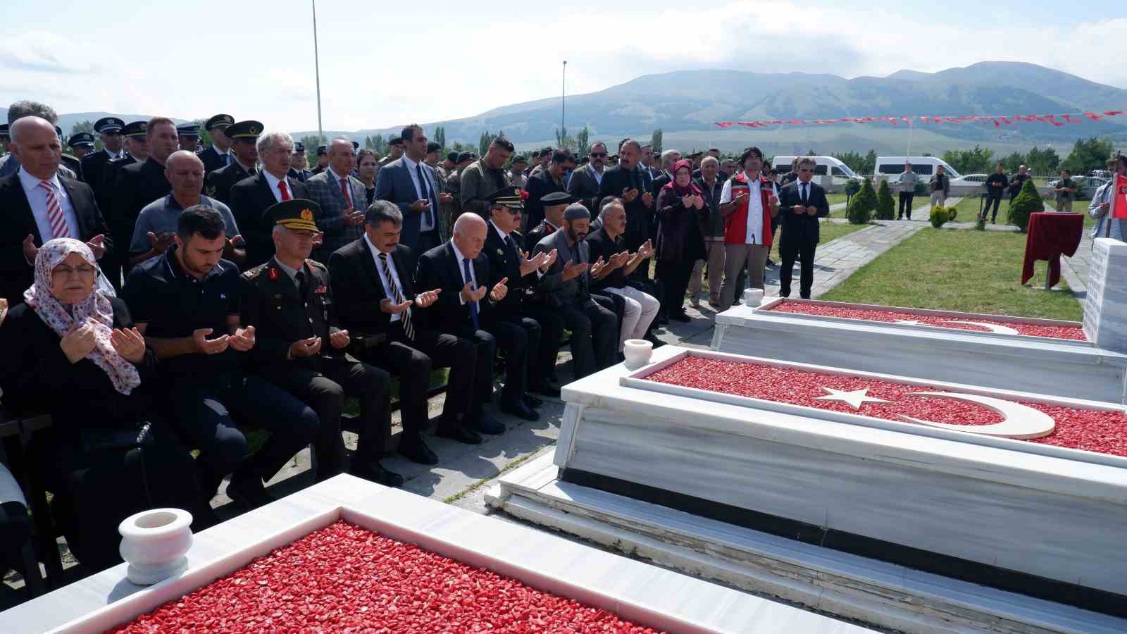 Erzurum’da 15 Temmuz şehitleri anıldı
