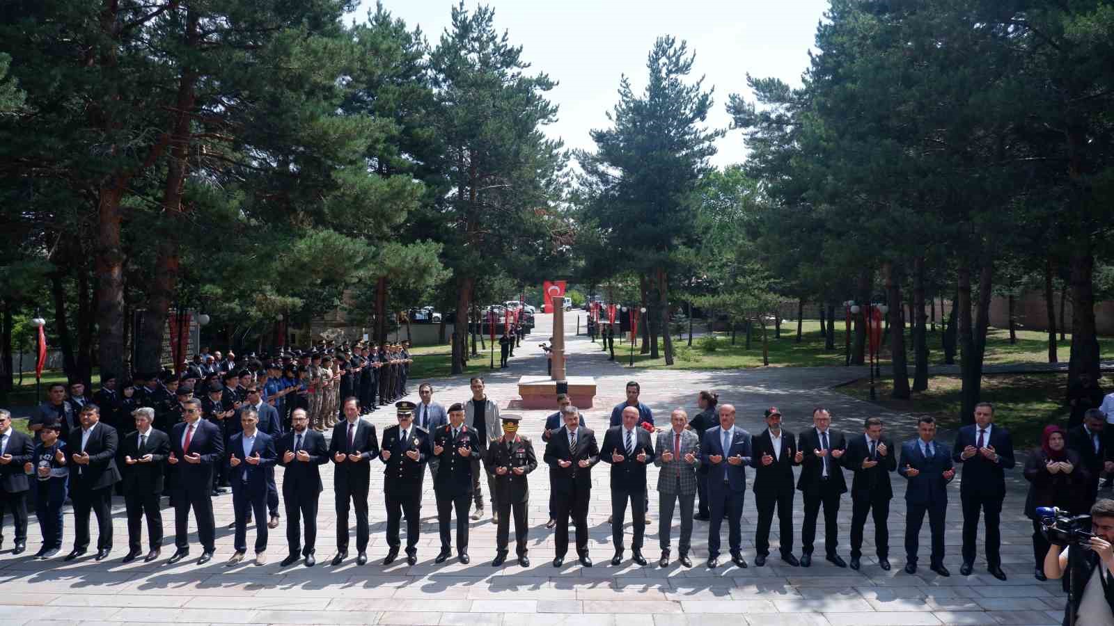 Erzurum’da 15 Temmuz şehitleri anıldı
