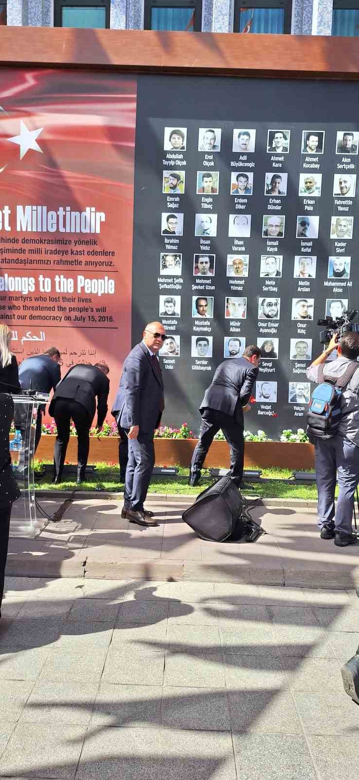 15 Temmuz Şehitleri İBB Saraçhane’de törenle anıldı
