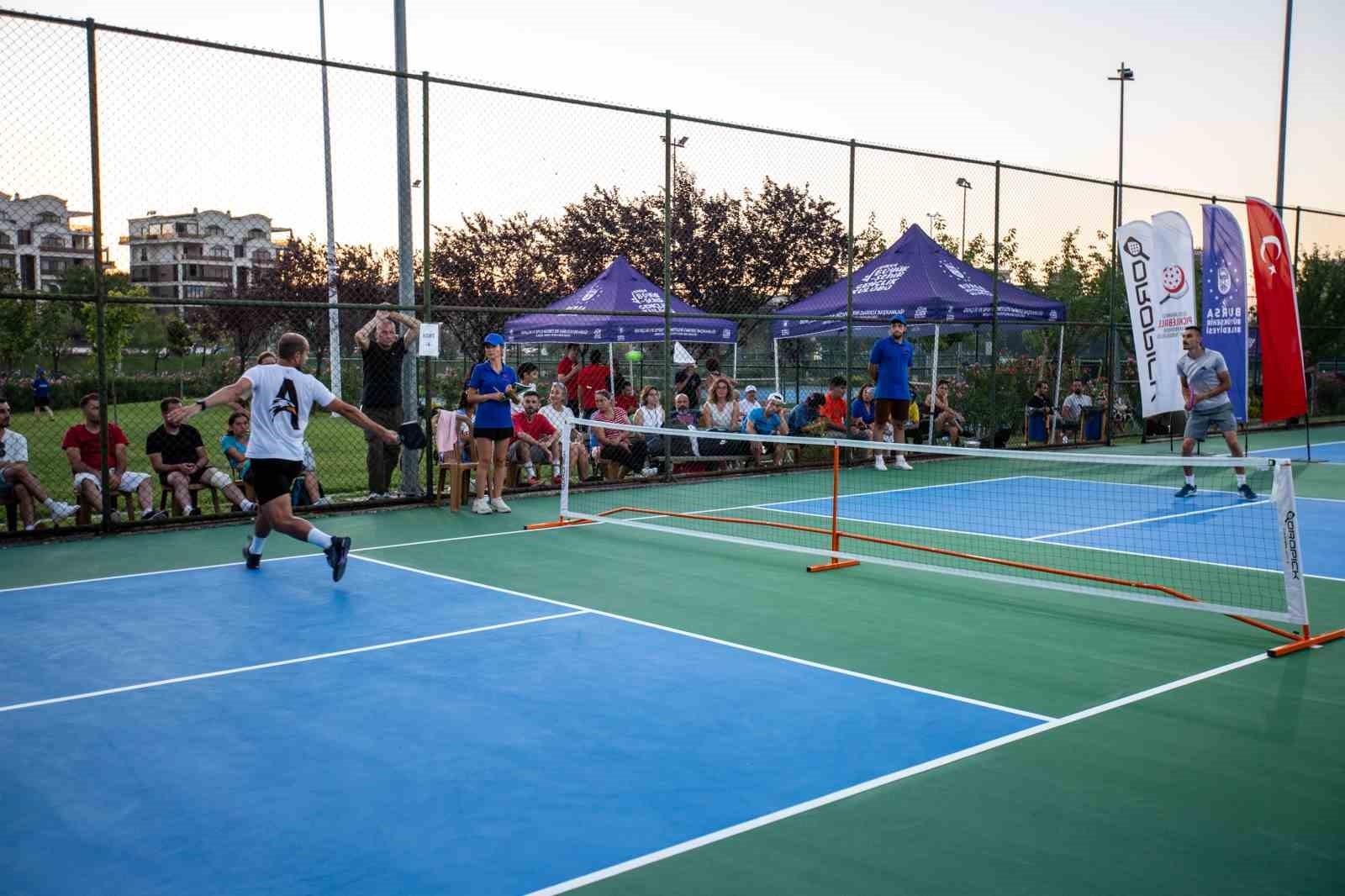 Bursa’nın ilk ’Pickleball Turnuvası’ yapıldı
