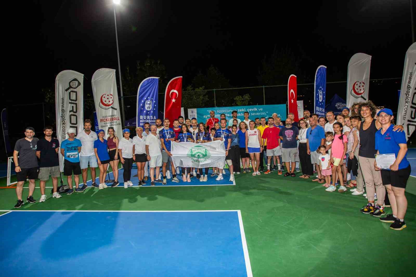 Bursa’nın ilk ’Pickleball Turnuvası’ yapıldı
