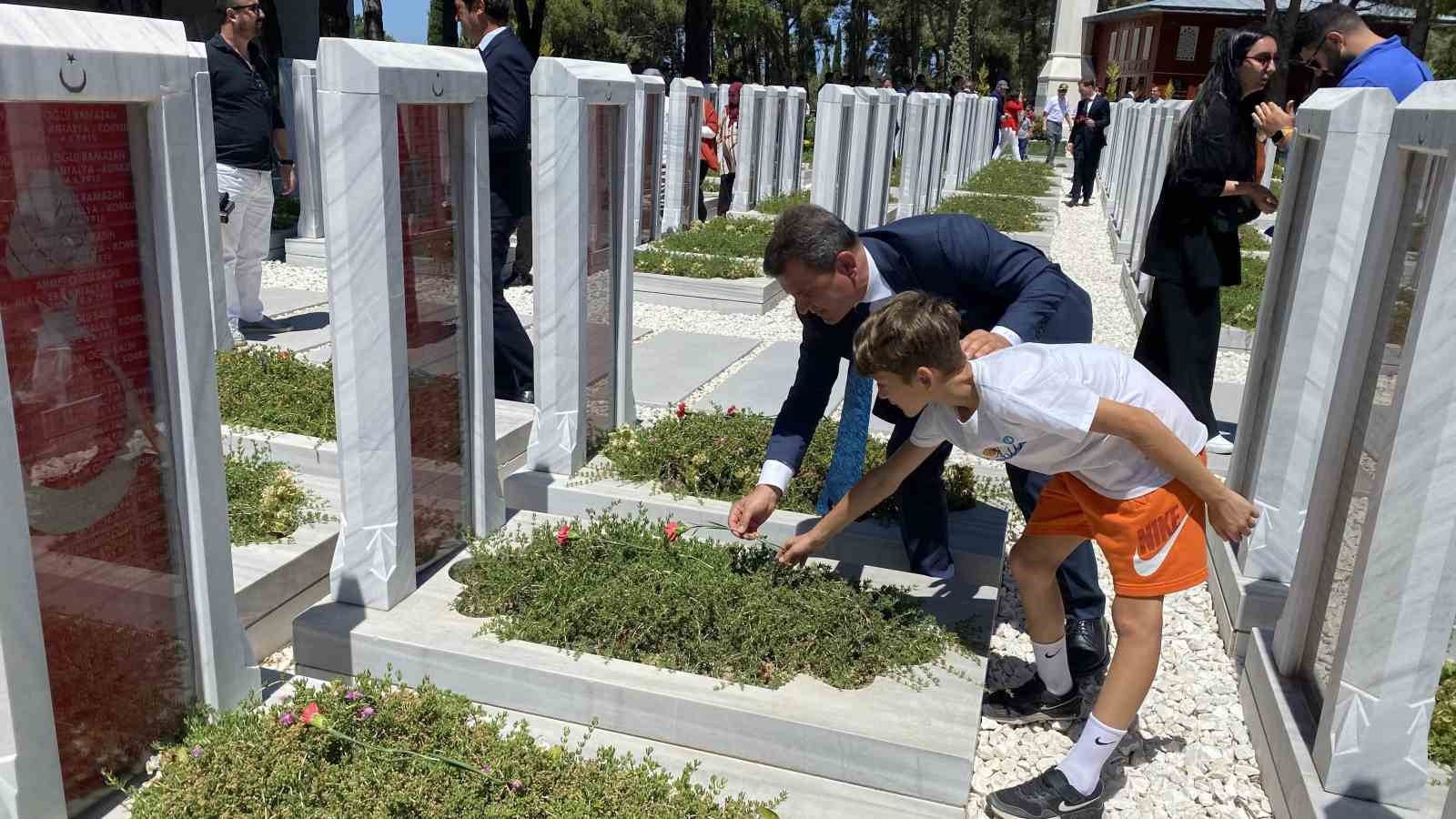 15 Temmuz şehitleri, ‘Şehitler Abidesi’nde anıldı
