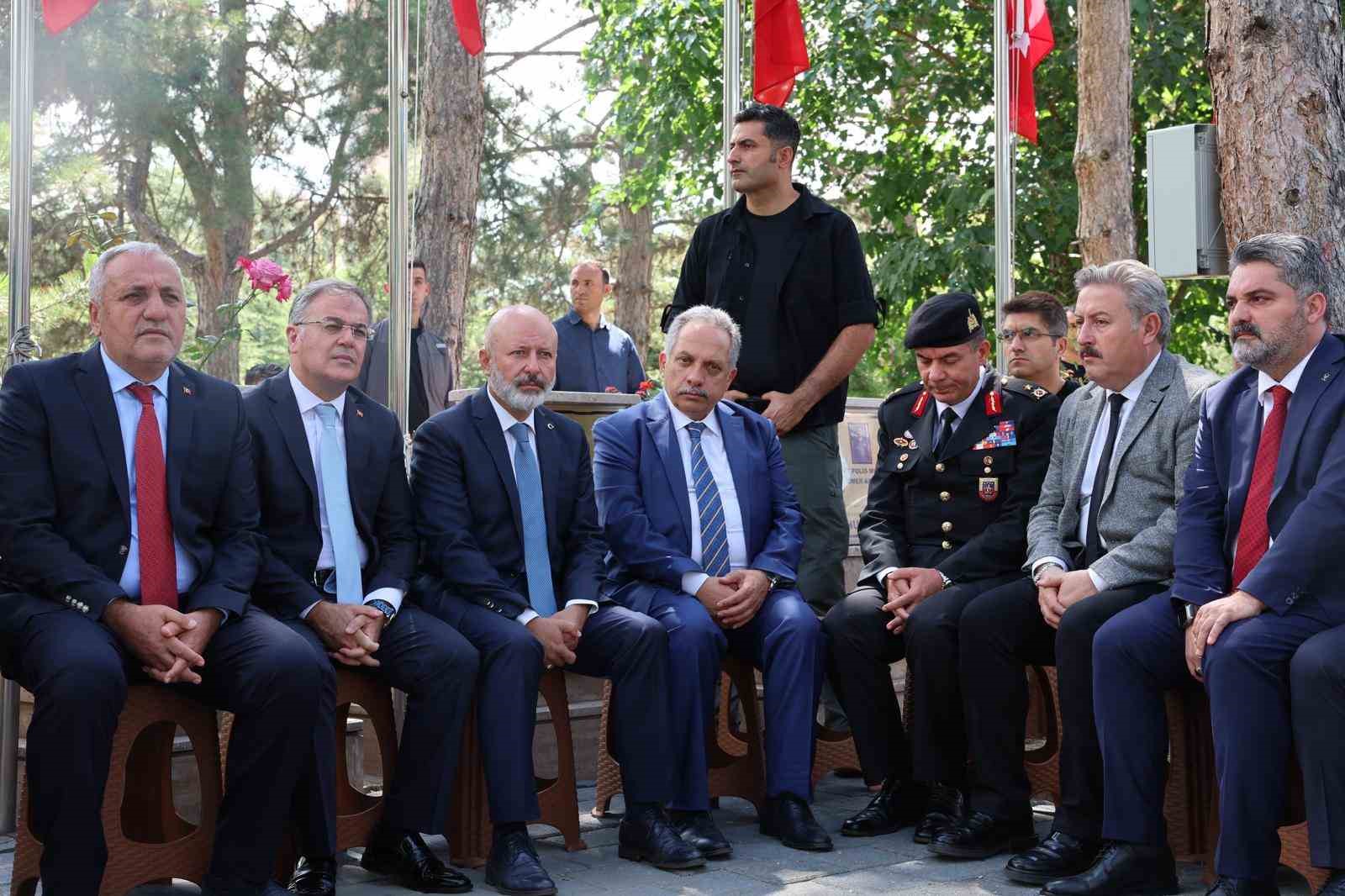 Başkan Özdoğan’dan 15 Temmuz da şehitlere ziyaret
