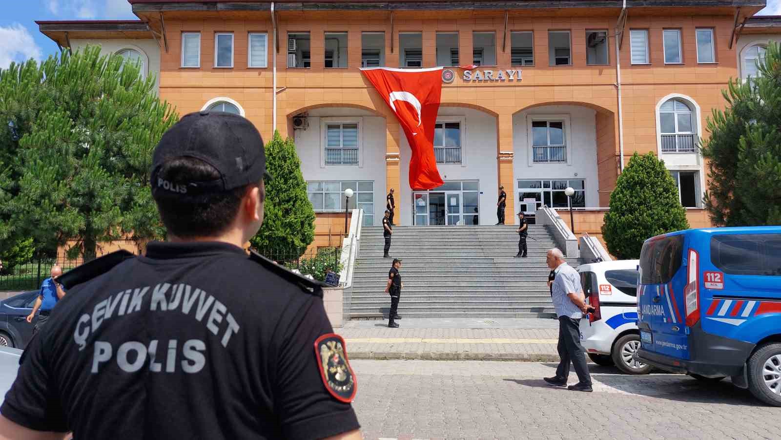 ’Muhtarlık seçimi husumeti’ cinayetinde 2 kardeşi öldüren şahıs adliyede
