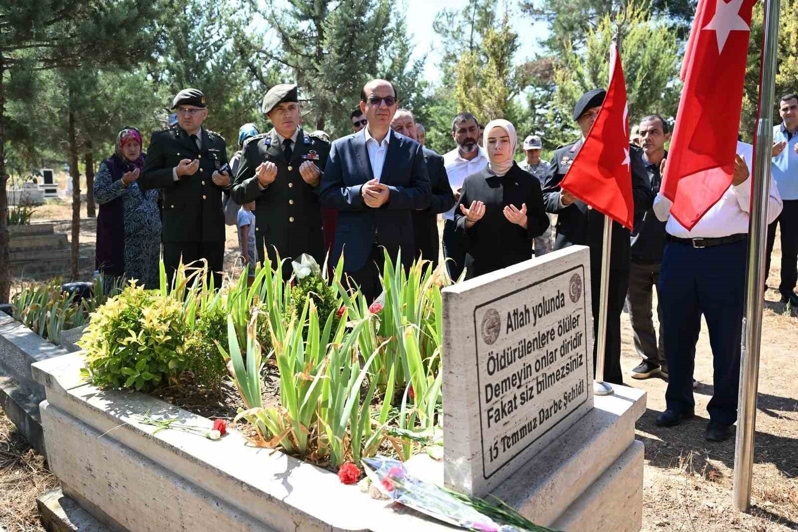 Başkan Geçit’ten 15 Temmuz ziyaretleri
