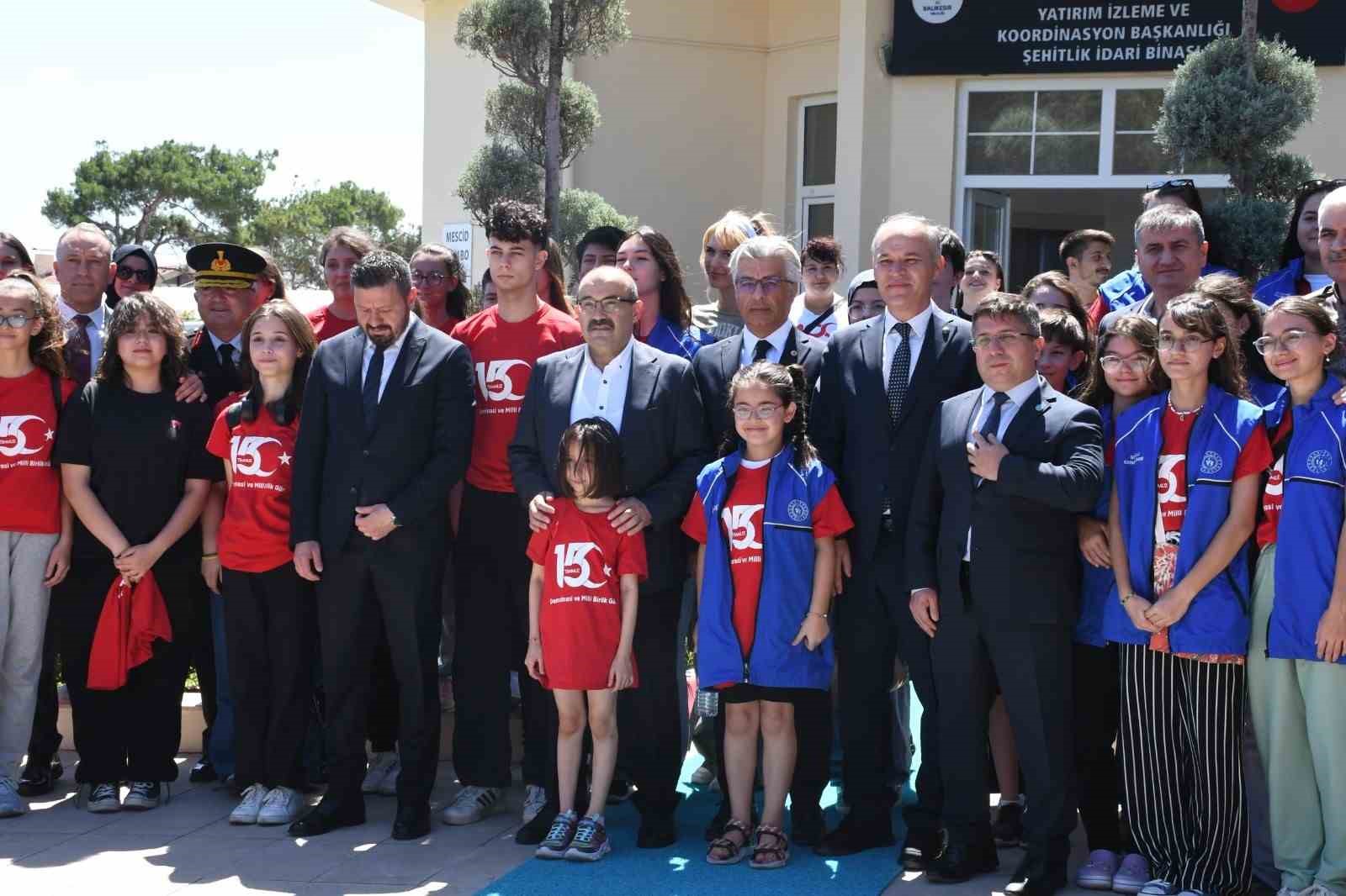 15 Temmuz’da Balıkesir Şehitliği ziyaret edildi
