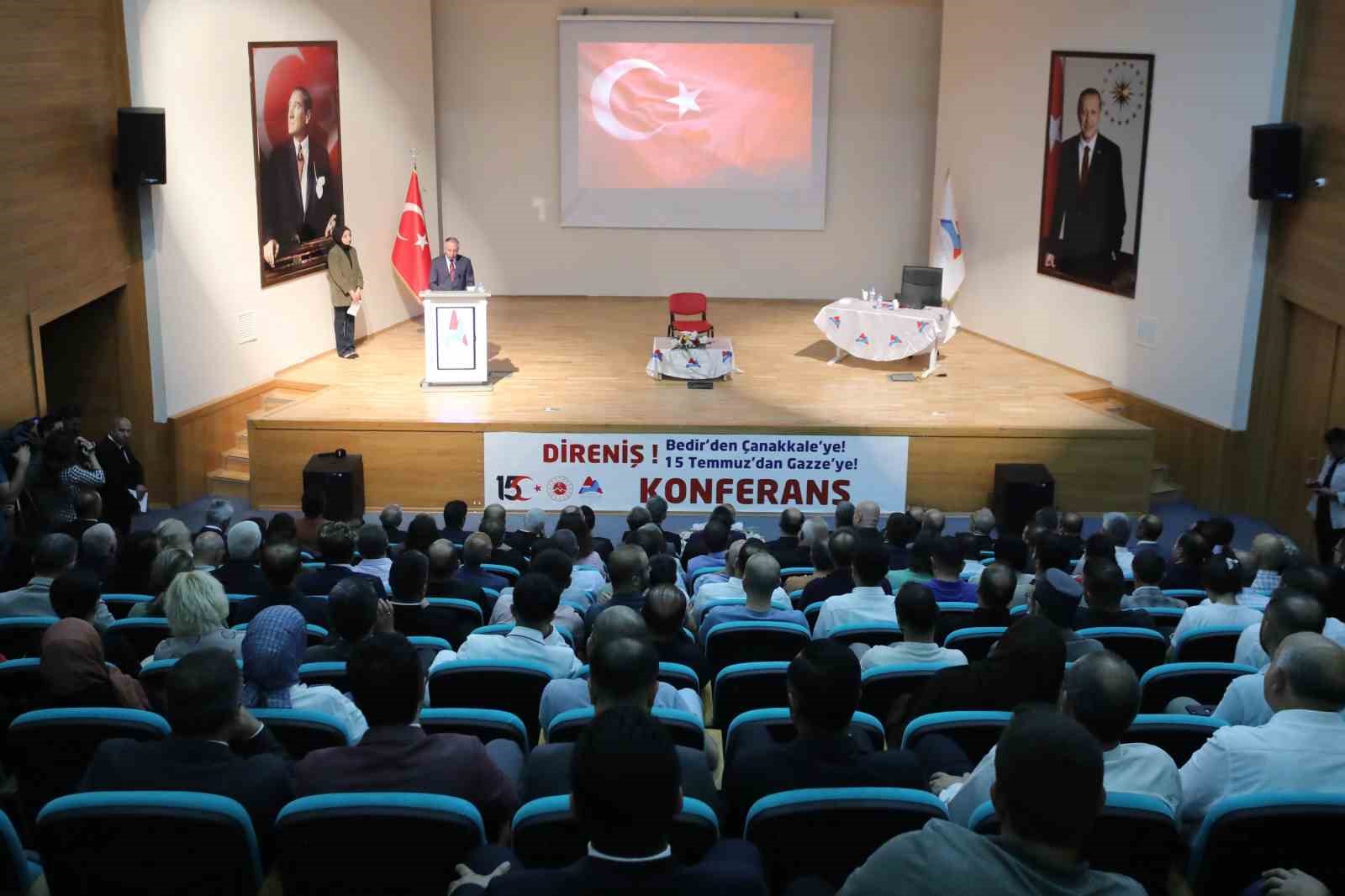 AİÇÜ’de “Direniş, Bedir’den Çanakkale’ye; 15 Temmuz’dan Gazze’ye” konferansı düzenlendi
