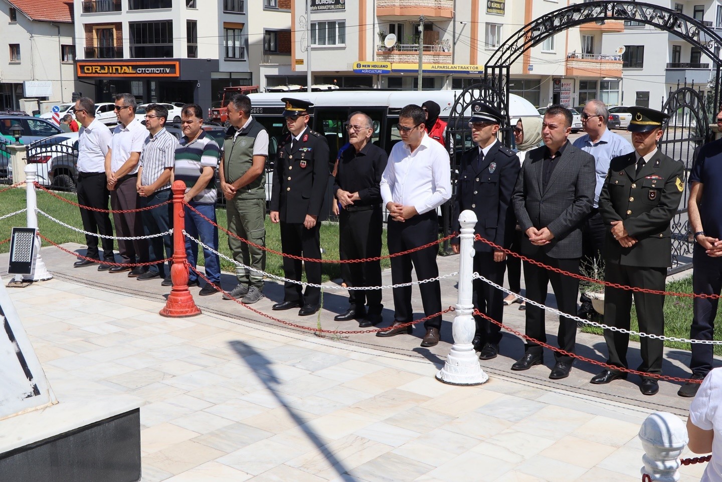 Beyşehir’de 15 Temmuz etinliklerinde şehitler için fidan dikildi
