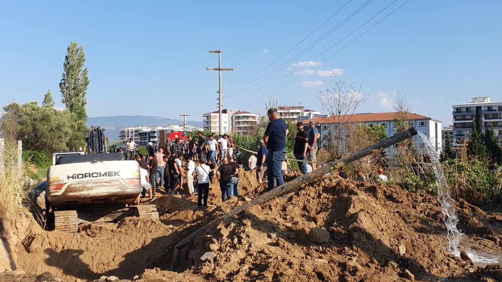 Aydın’da 3 işçinin hayatını kaybettiği içme suyu hattındaki göçükte 5 gözaltı
