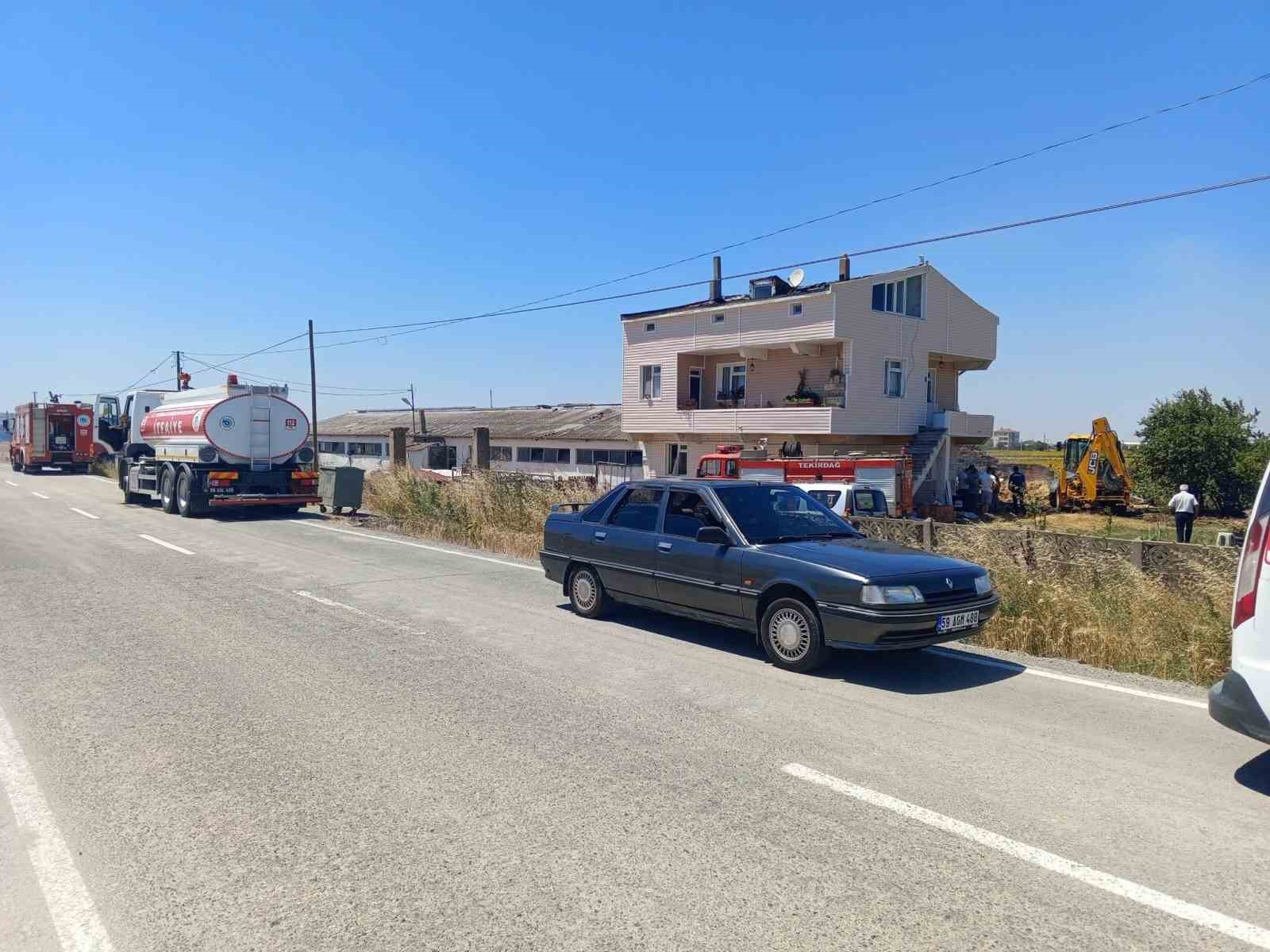 Tekirdağ’da çiftlikte yangın
