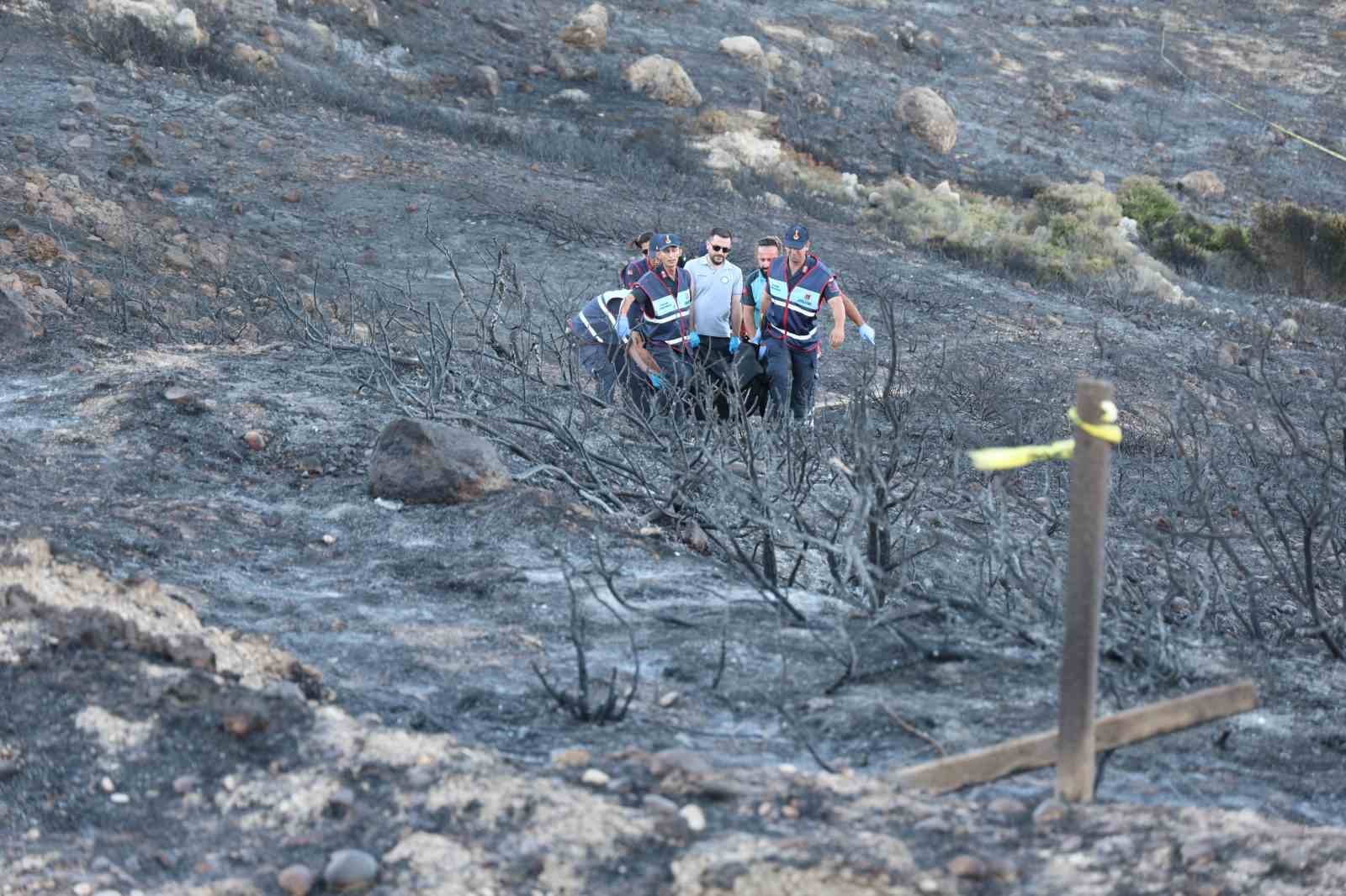 İzmir’deki orman yangınında ölenler baba oğul ve yeğenmiş
