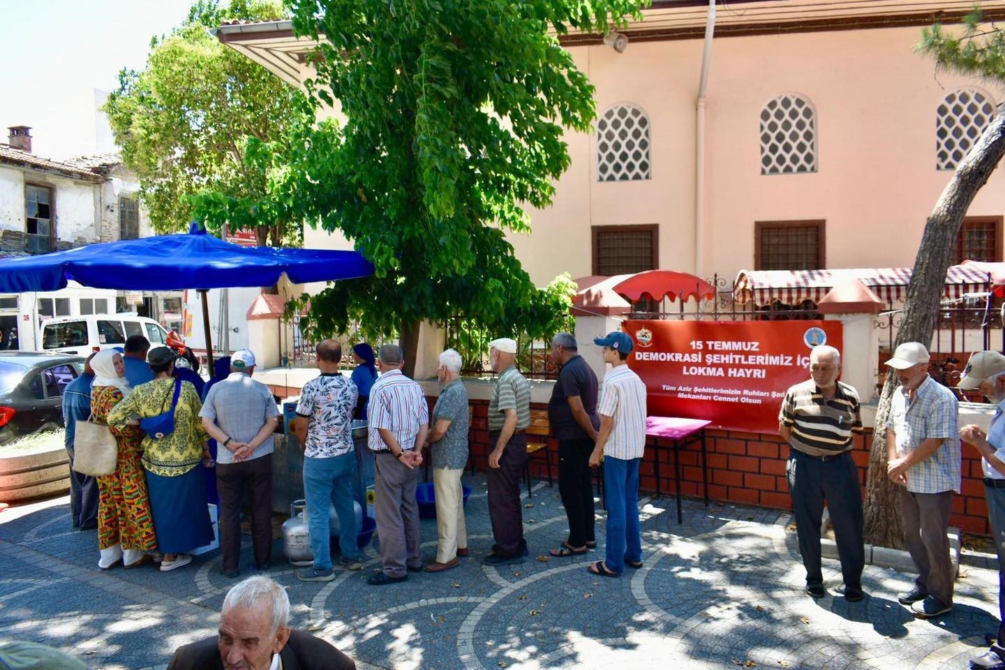 Havran ilçesinde 15 Temmuz şehitleri ve tüm şehitler için lokma hayrı düzenlendi
