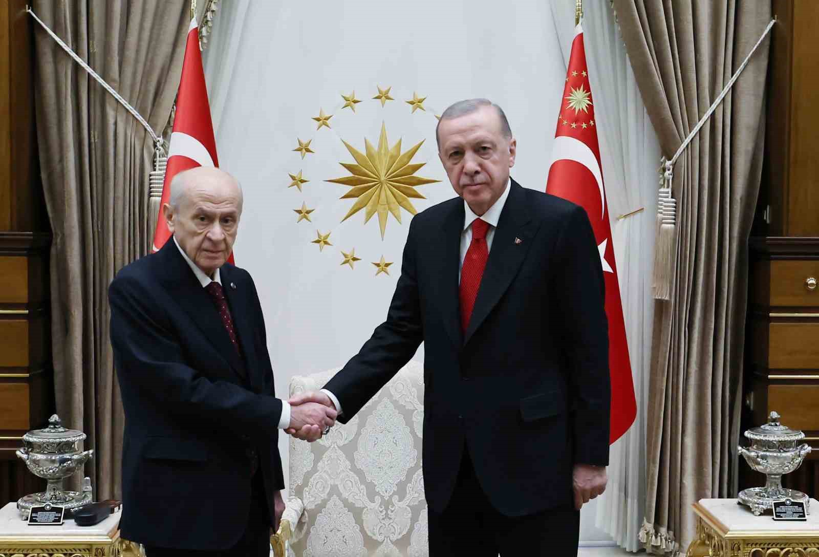 Cumhurbaşkanı Erdoğan, MHP lideri Bahçeli ve bazı siyasetçileri kabul etti
