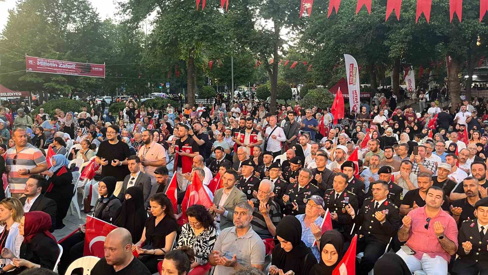 Saraçhane Parkı’nda “15 Temmuz Demokrasi ve Milli Birlik Günü” programı düzenlendi
