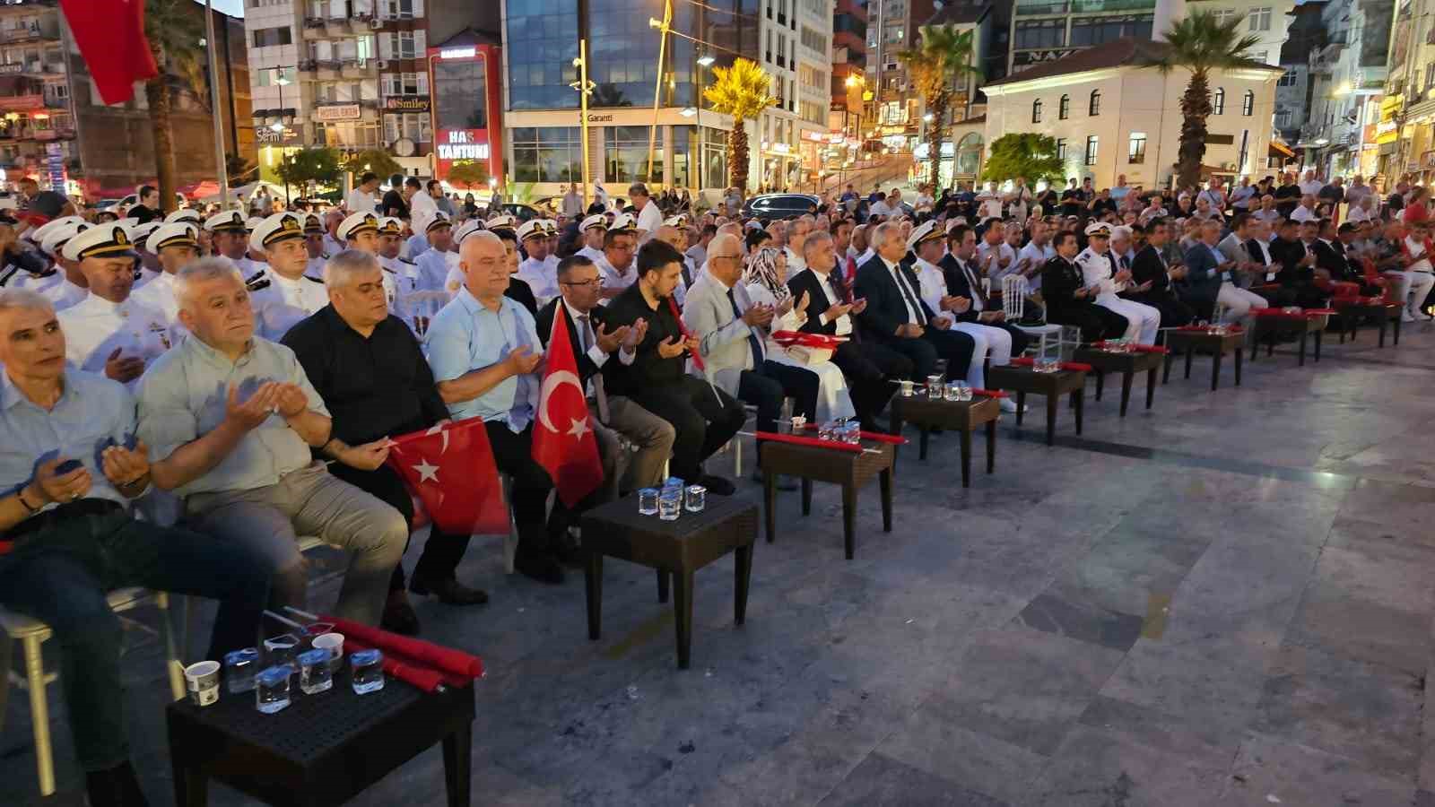 Karadeniz Ereğli’de 15 Temmuz Demokrasi ve Milli Birlik Günü anma programı gerçekleştirildi
