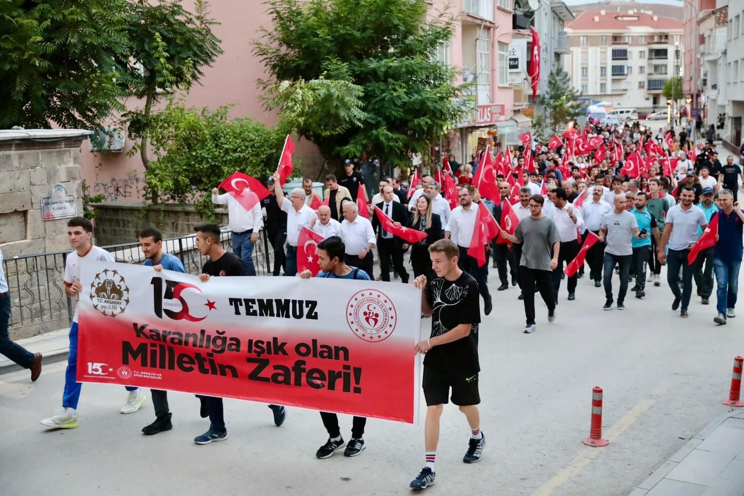 Aksaray’da 15 Temmuz ilk günkü birlik ve beraberlikle anıldı
