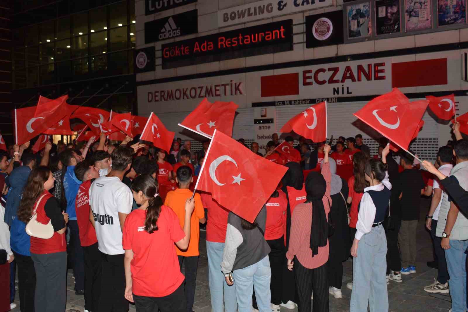 Tatvan’da “Demokrasi ve Milli Birlik Günü” programı düzenlendi
