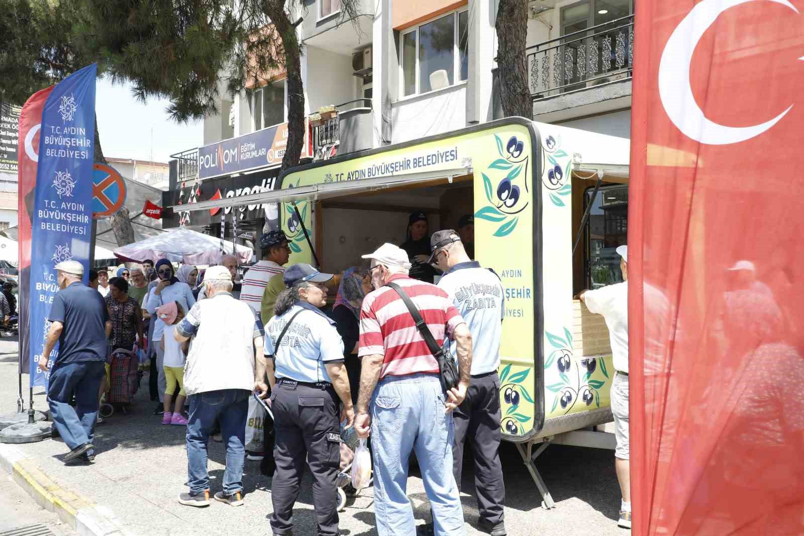 Aydın Büyükşehir Belediyesi’nden serinleten uygulama
