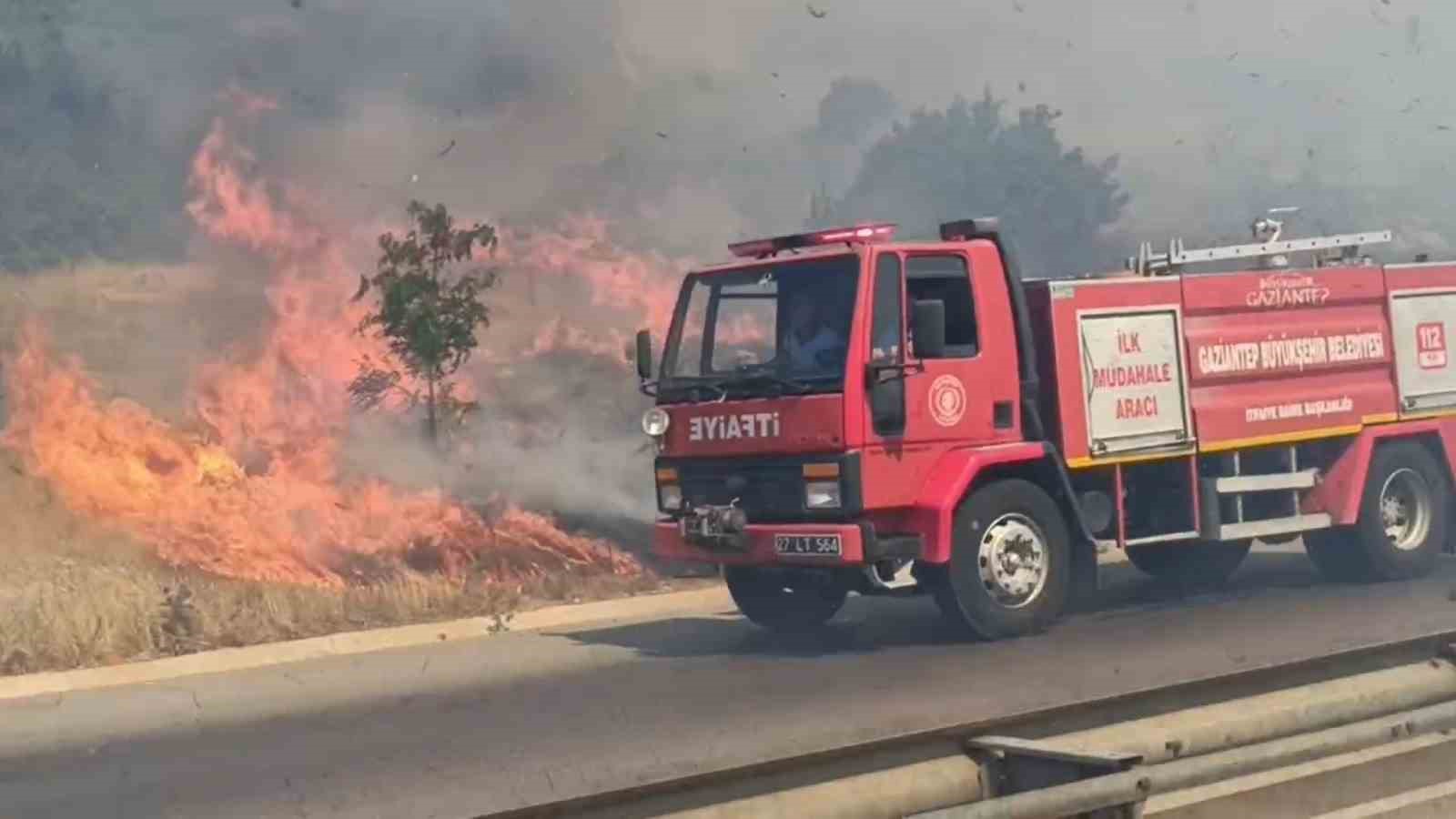 Gaziantep’te korkutan yangın söndürüldü
