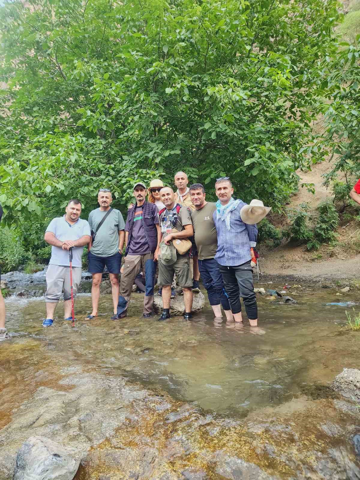 Doğaseverler Hakkari’yi keşfediyor
