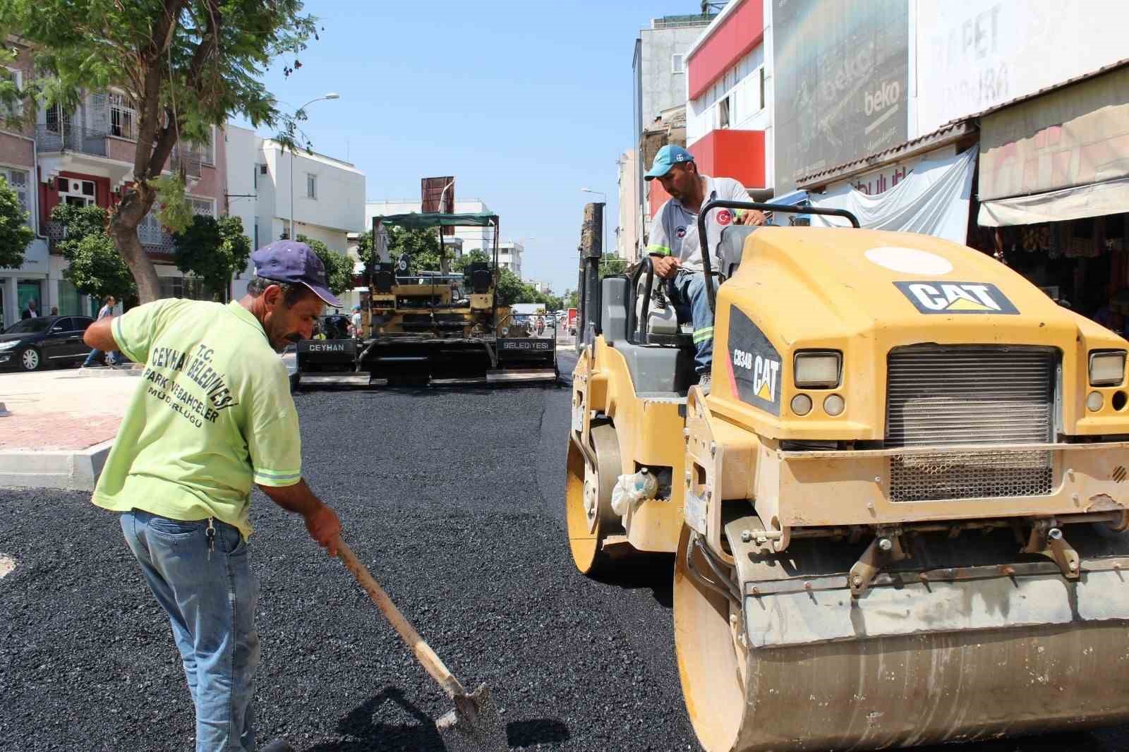 Ceyhan Belediyesi çarşı trafiğini rahatlatacak yeni yolu hizmete açtı
