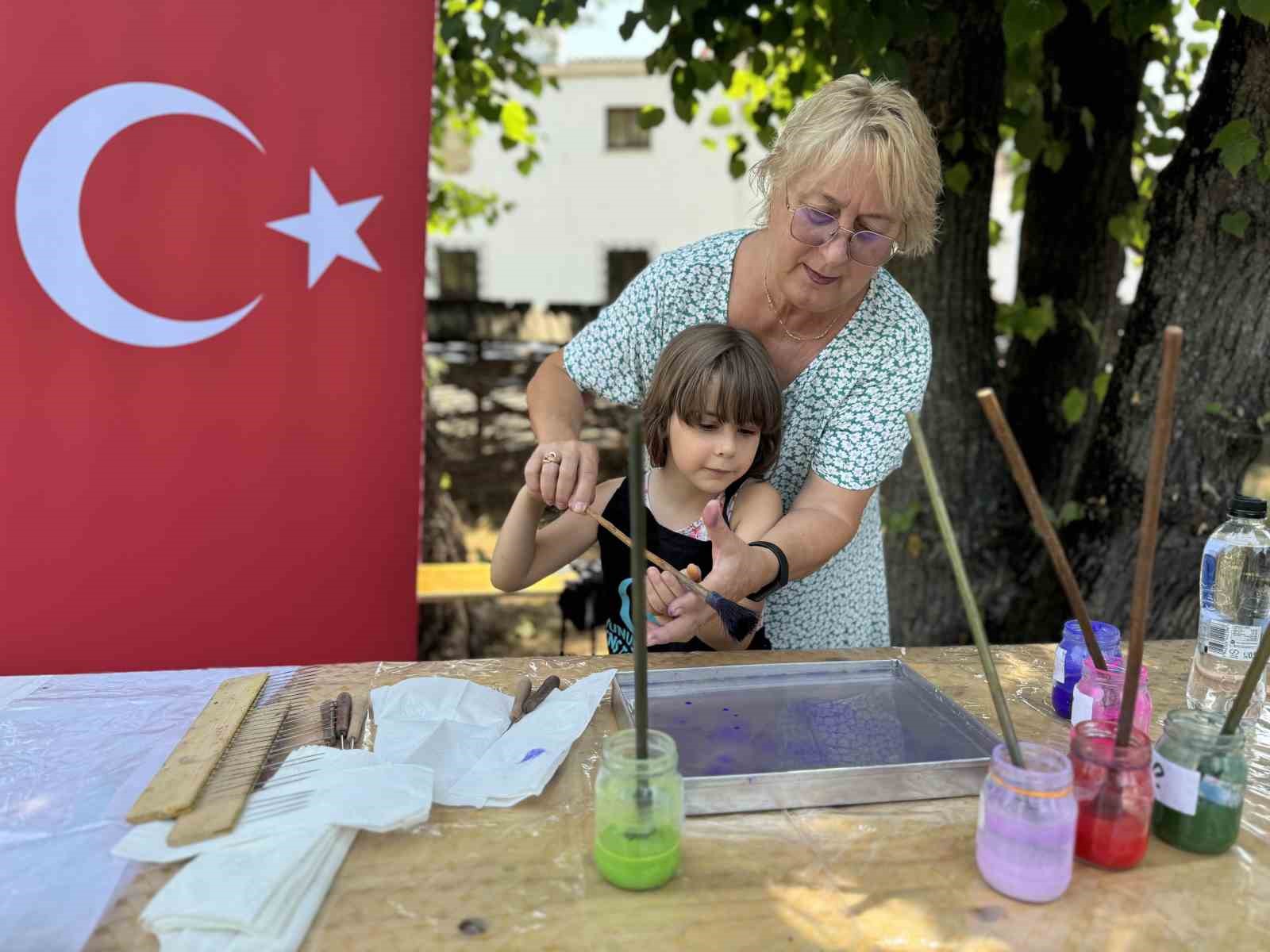 Yunus Emre Enstitüsü, Romanya’da bir ay sürecek “Türkiye Yaz Kampı”nı başlattı
