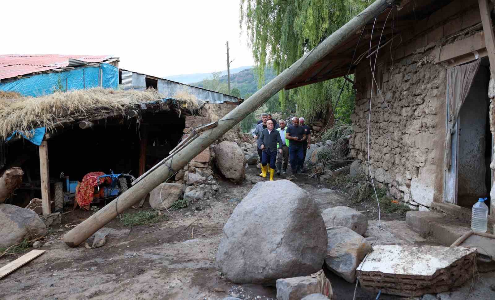 Erzurum’da selin yaraları sarılıyor
