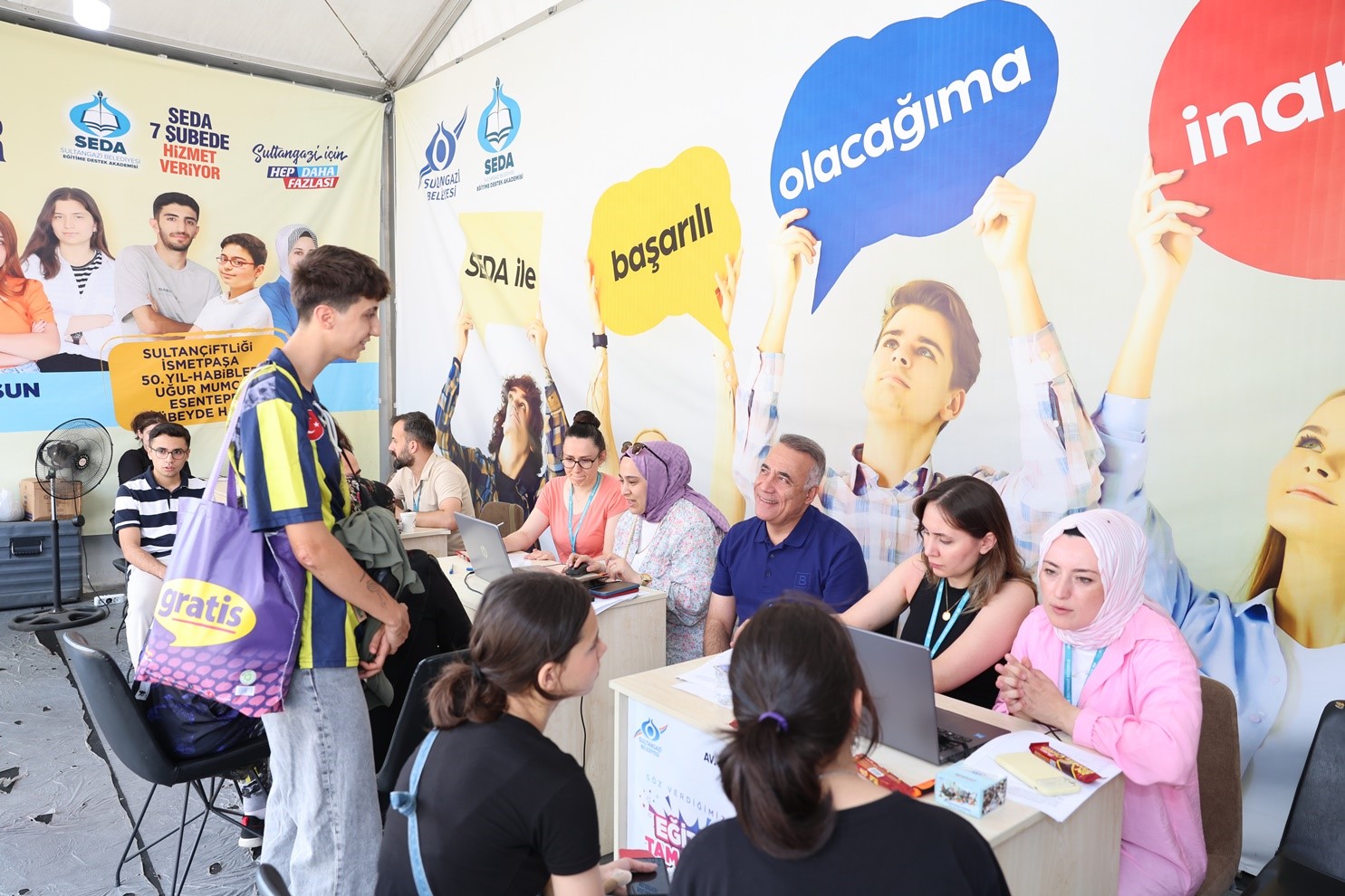 Sultangazi Belediyesi’nden öğrencilere tercih danışmanlık desteği
