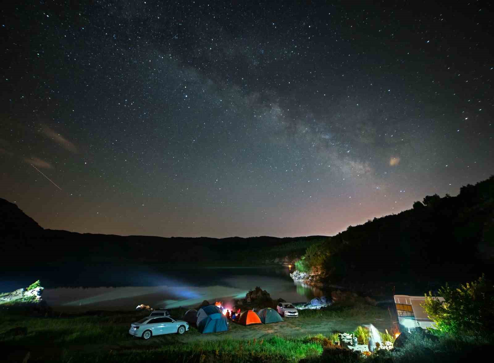 Bitlis’teki kalderanın yıldızlarla buluşması görsel şölen sunuyor
