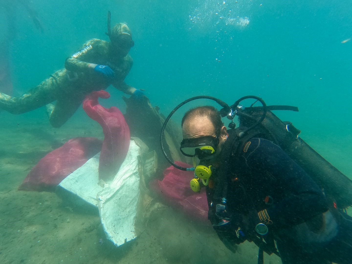 Türkbükü’nde deniz dibi temizliği
