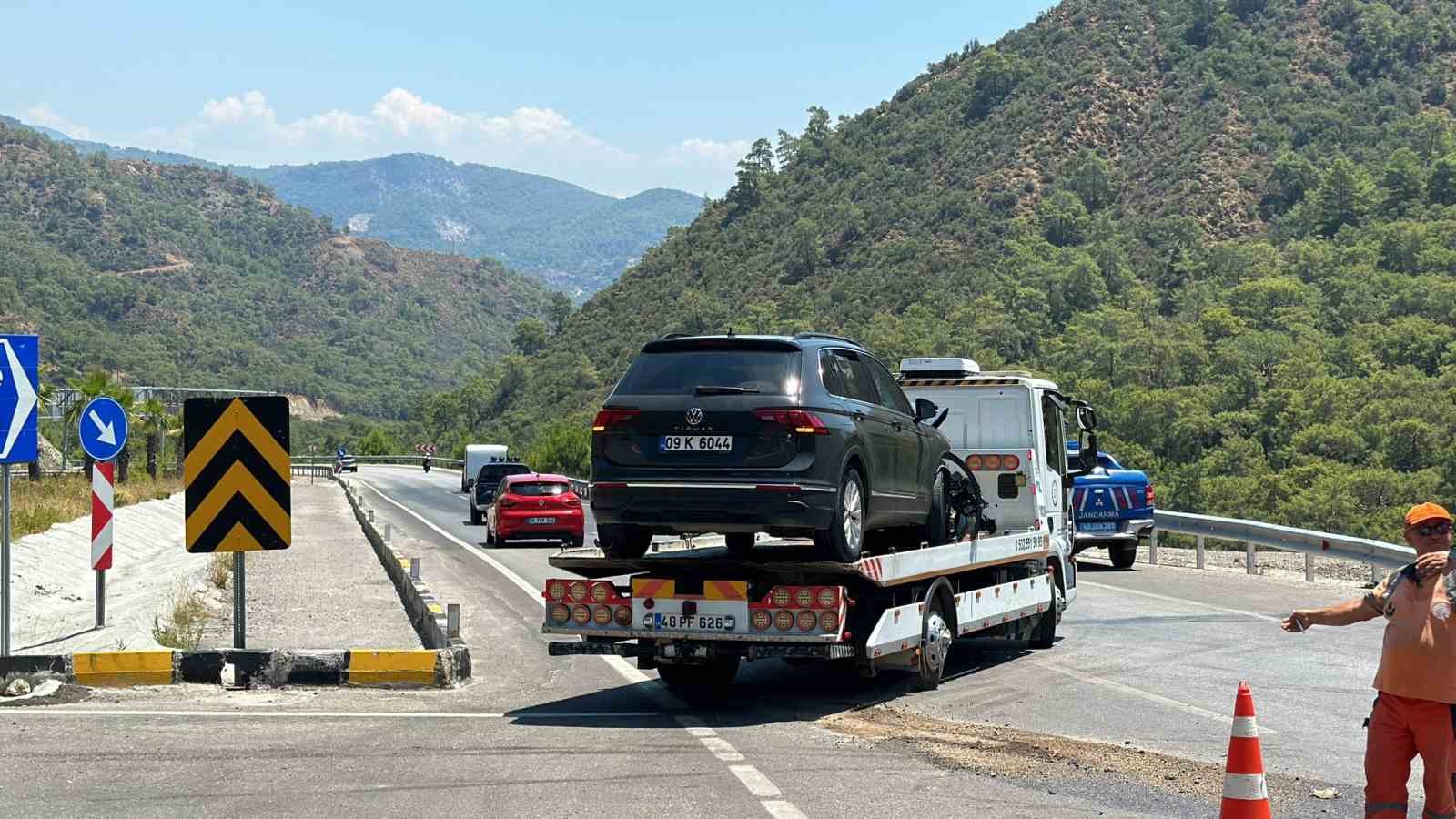 Göcek’te feci kaza; 1 ölü, 10 yaralı
