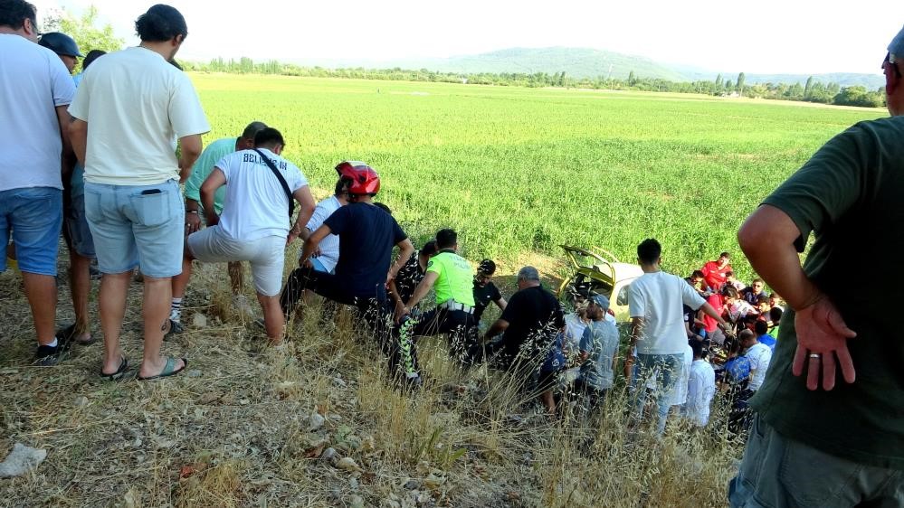 Kazada ağır yaralanan hamile kadın, 10 günlük yaşam savaşını kaybetti
