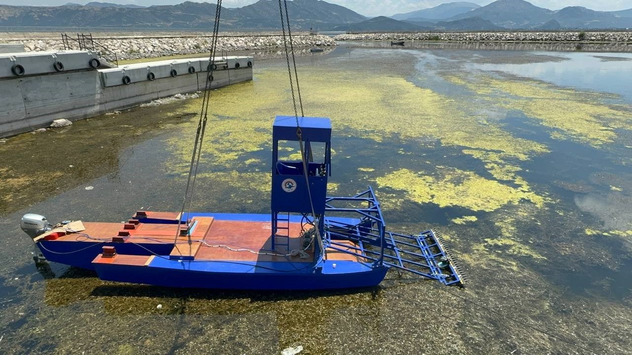 Eğirdir Gölü yüzeyindeki yosunlar temizlenecek
