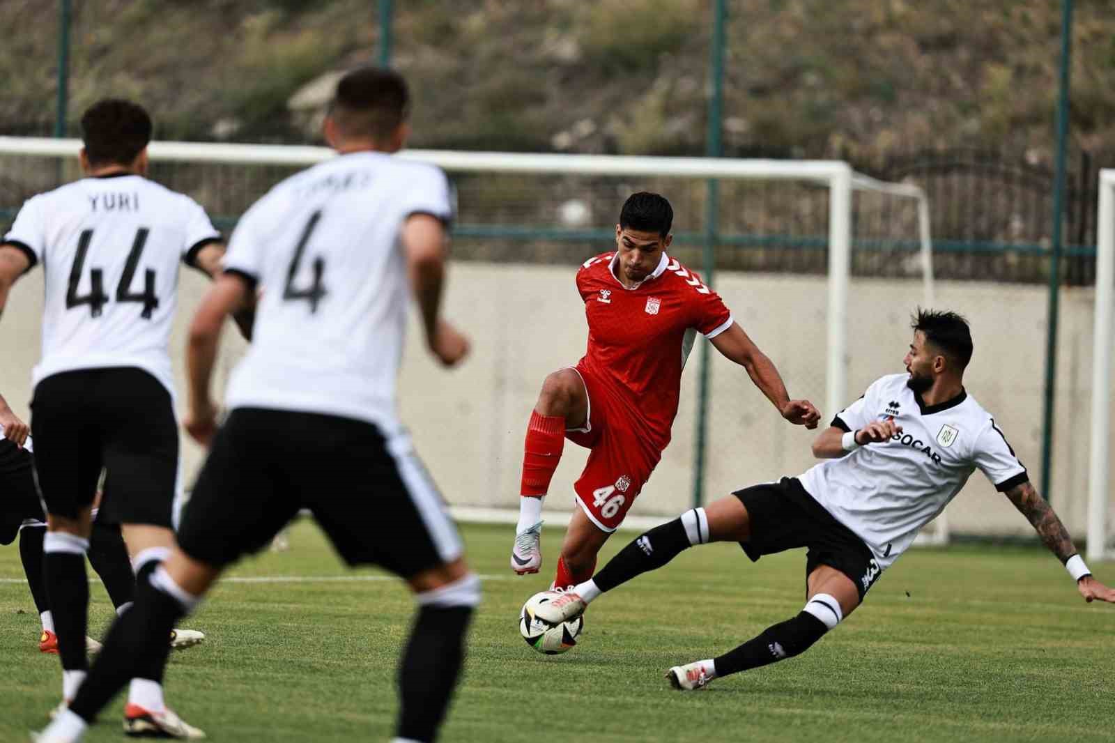 Hazırlık maçı: Sivasspor: 1 - Neftçi: 2
