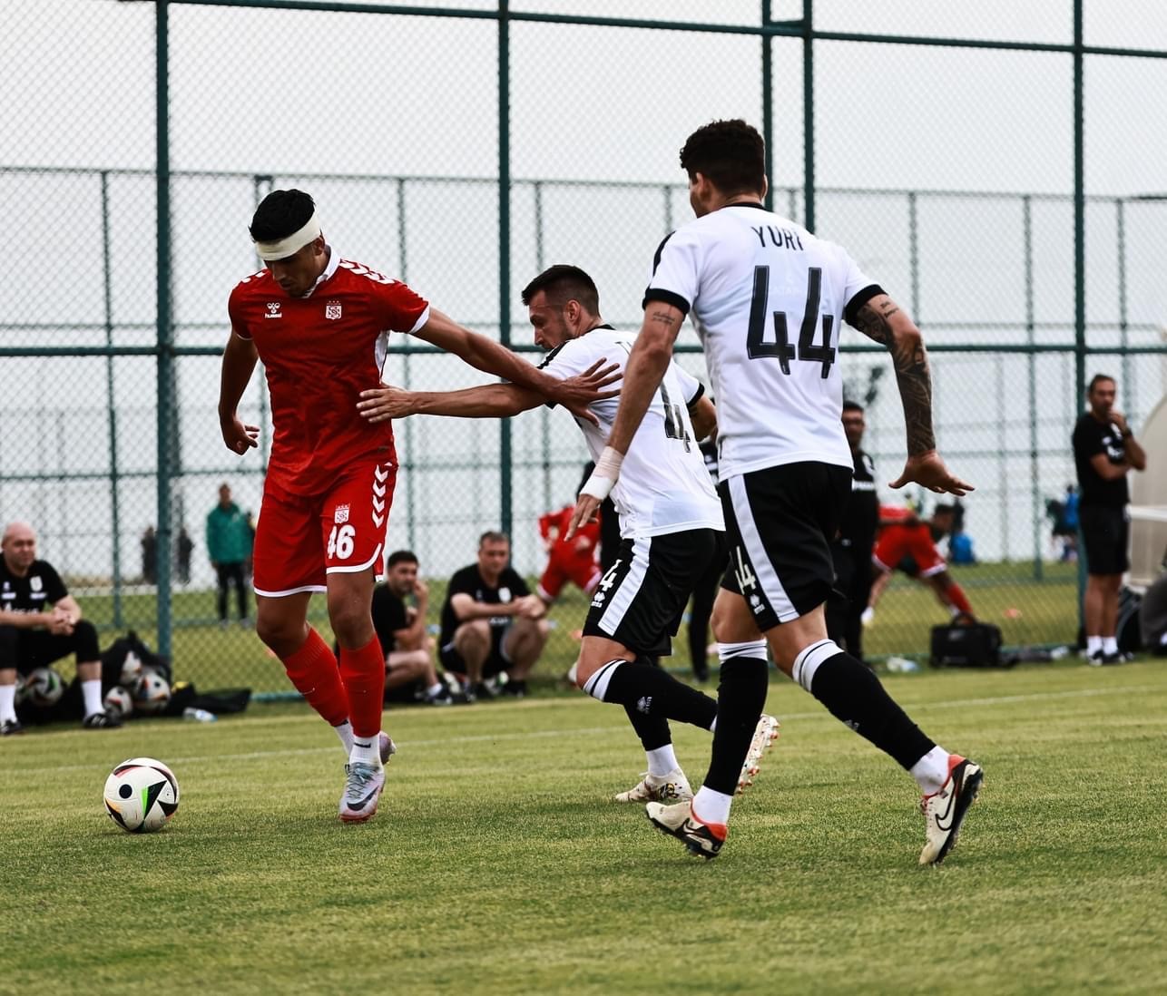 Hazırlık maçı: Sivasspor: 1 - Neftçi: 2
