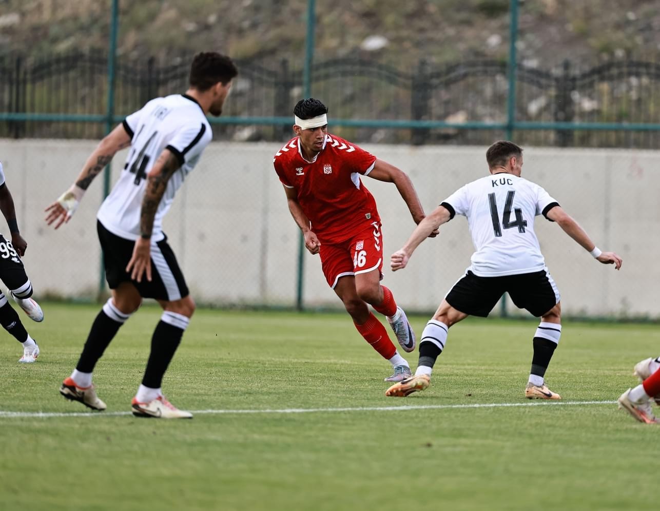 Hazırlık maçı: Sivasspor: 1 - Neftçi: 2
