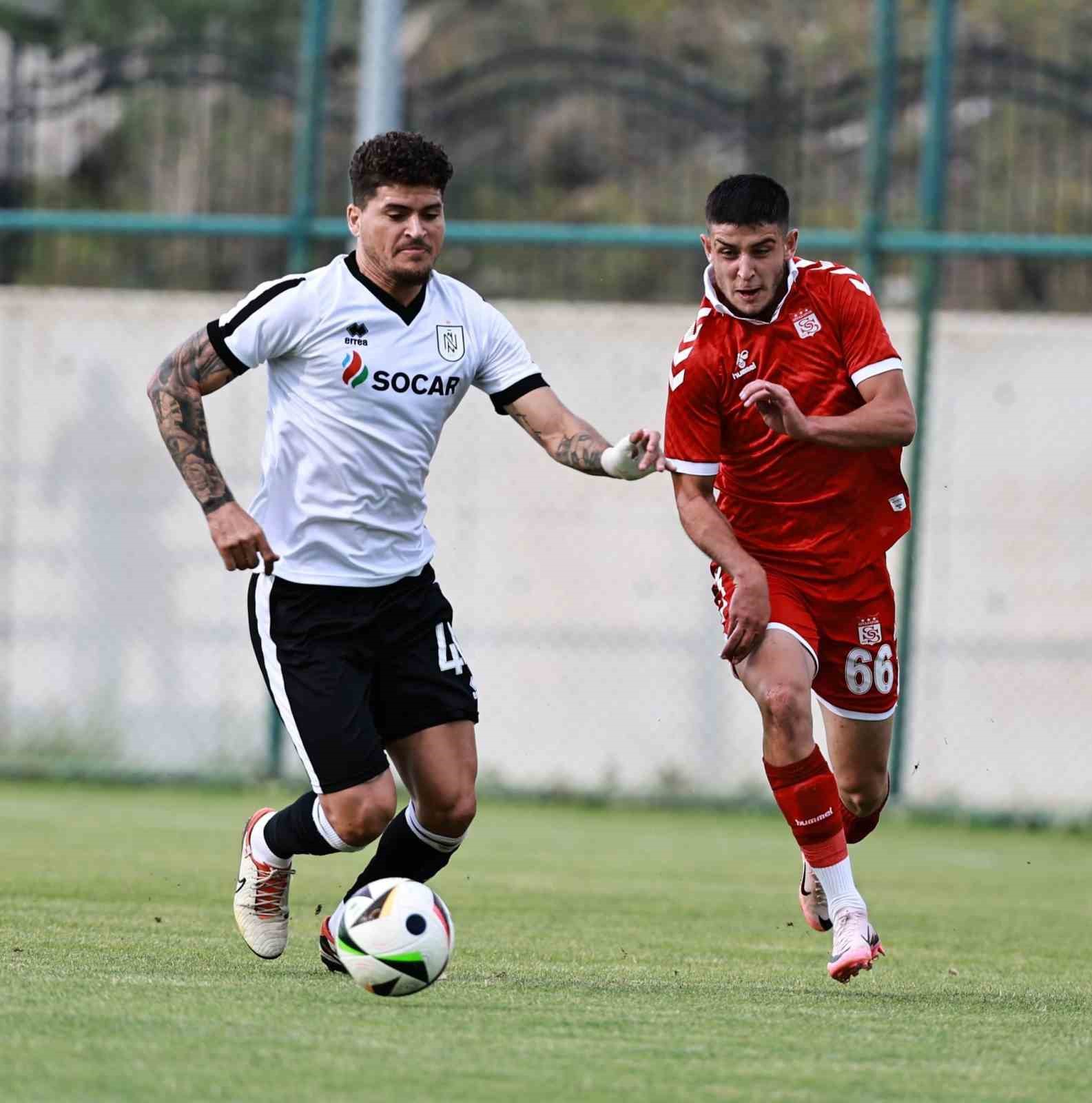 Hazırlık maçı: Sivasspor: 1 - Neftçi: 2
