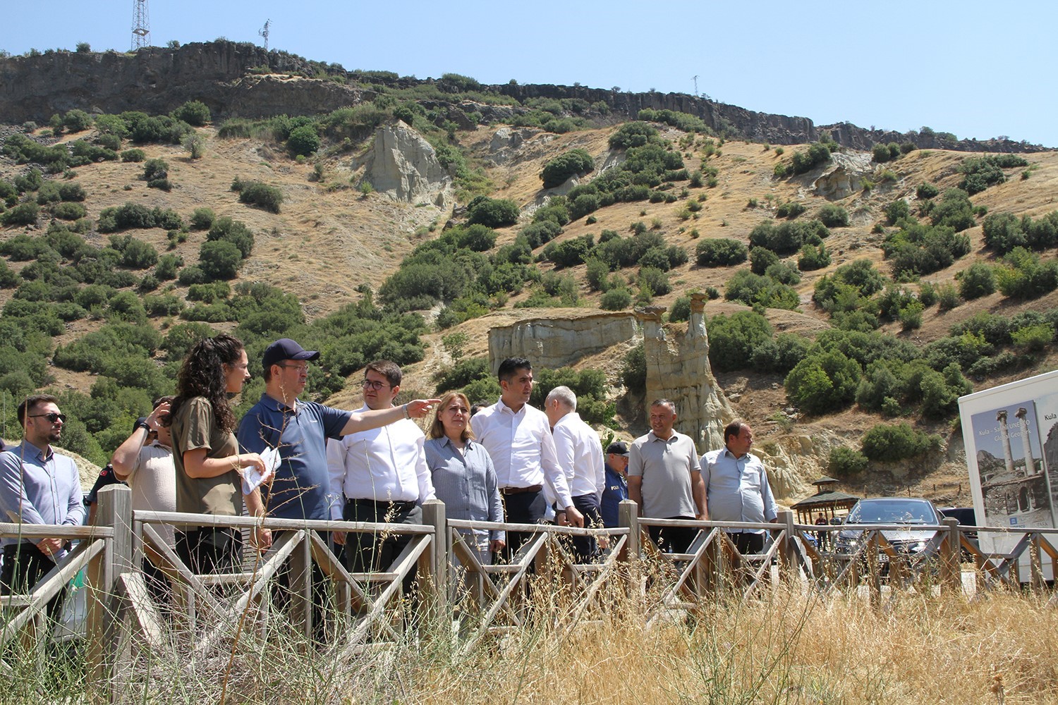 Kula’nın turizm potansiyelini artıracak projeler yerinde incelendi
