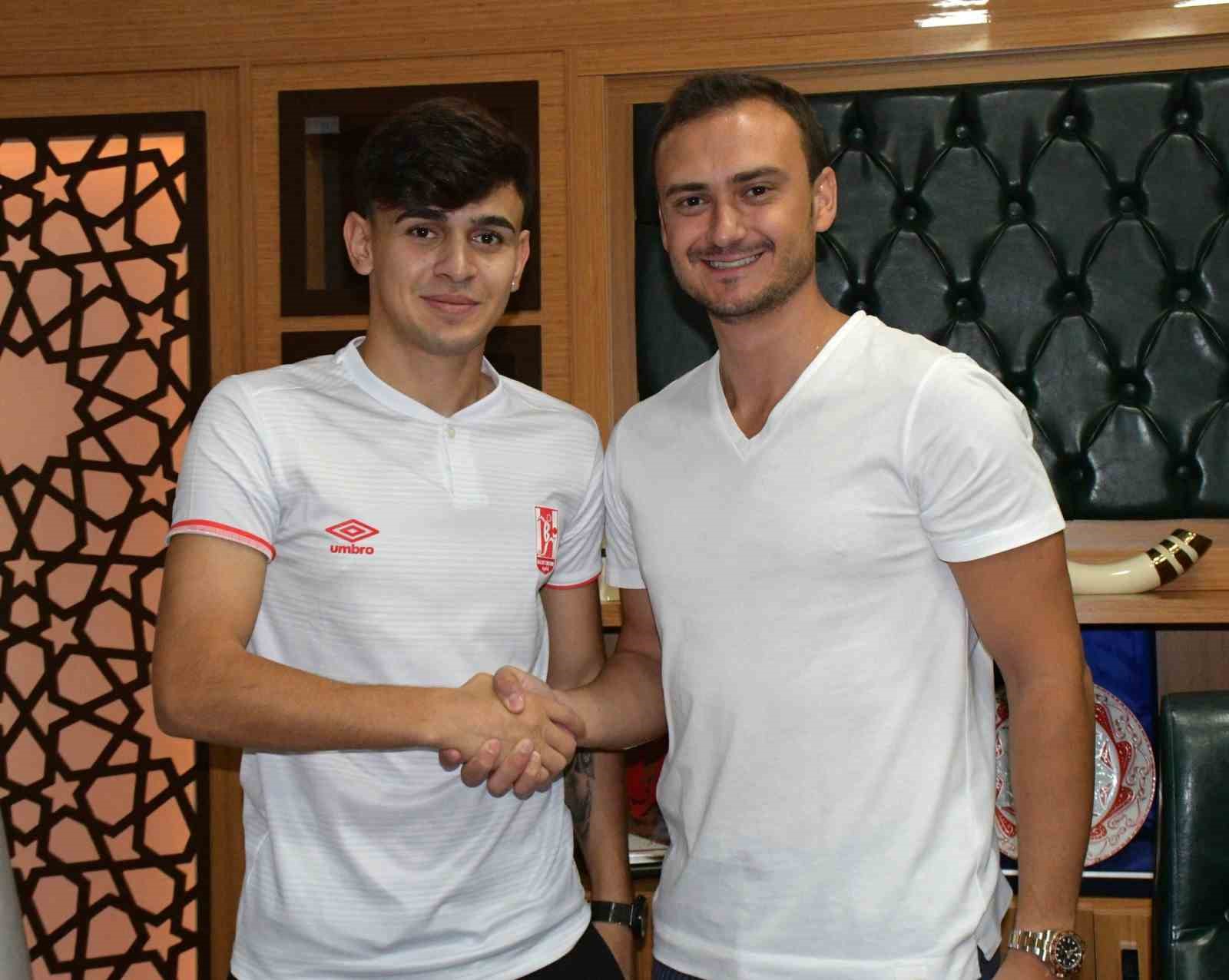 Celal Emir Dede ve Ali Karakaya Balıkesirspor’da
