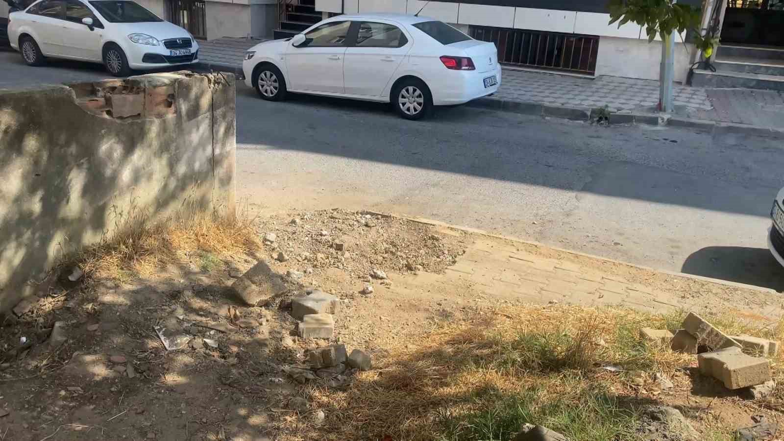 Arnavutköy’de açıkta kalan elektrik kablolarına BEDAŞ’tan şaşırtan çözüm
