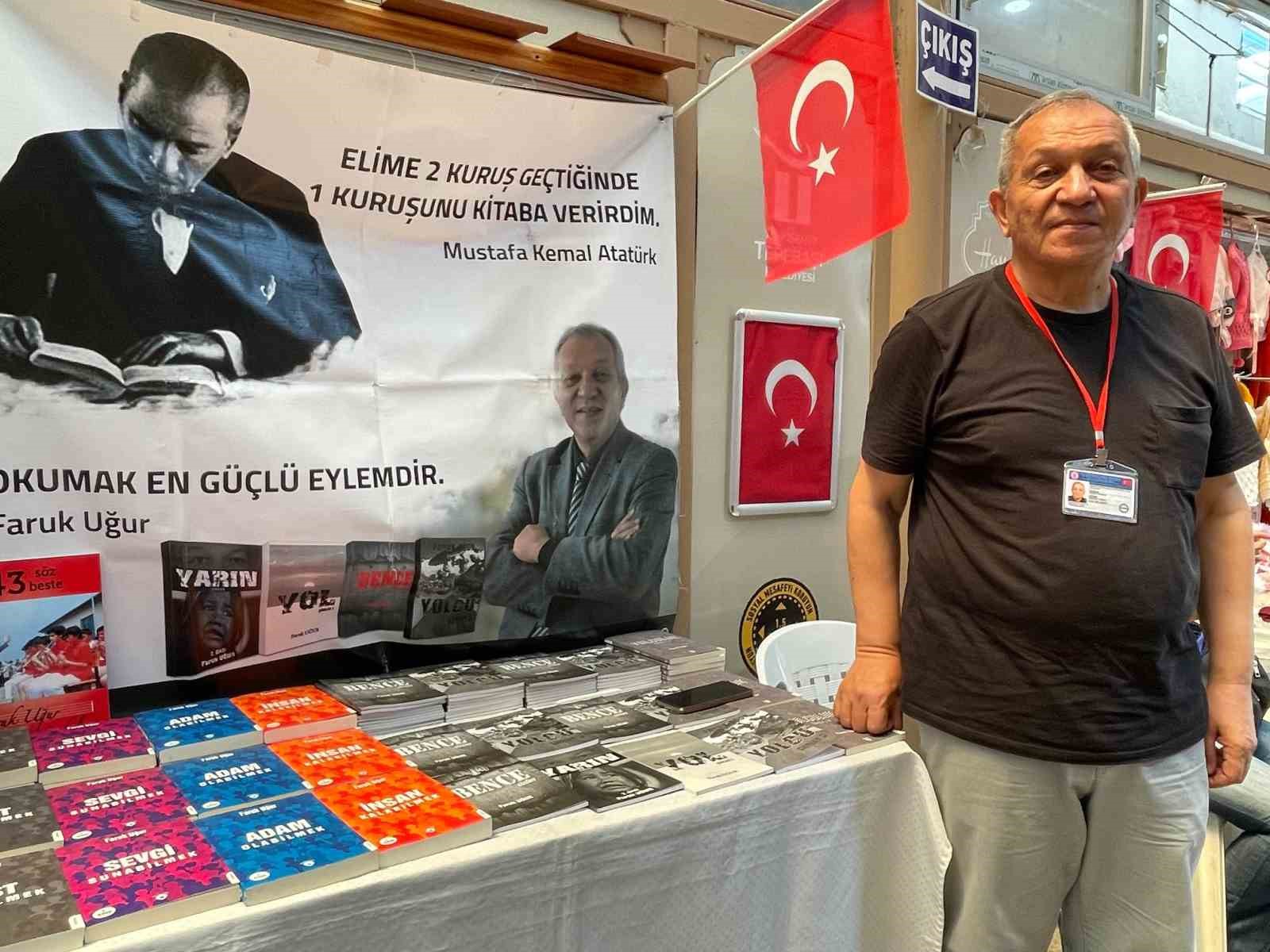 Emekli öğretmen 60 yaşından sonra 10 kitap yazdı
