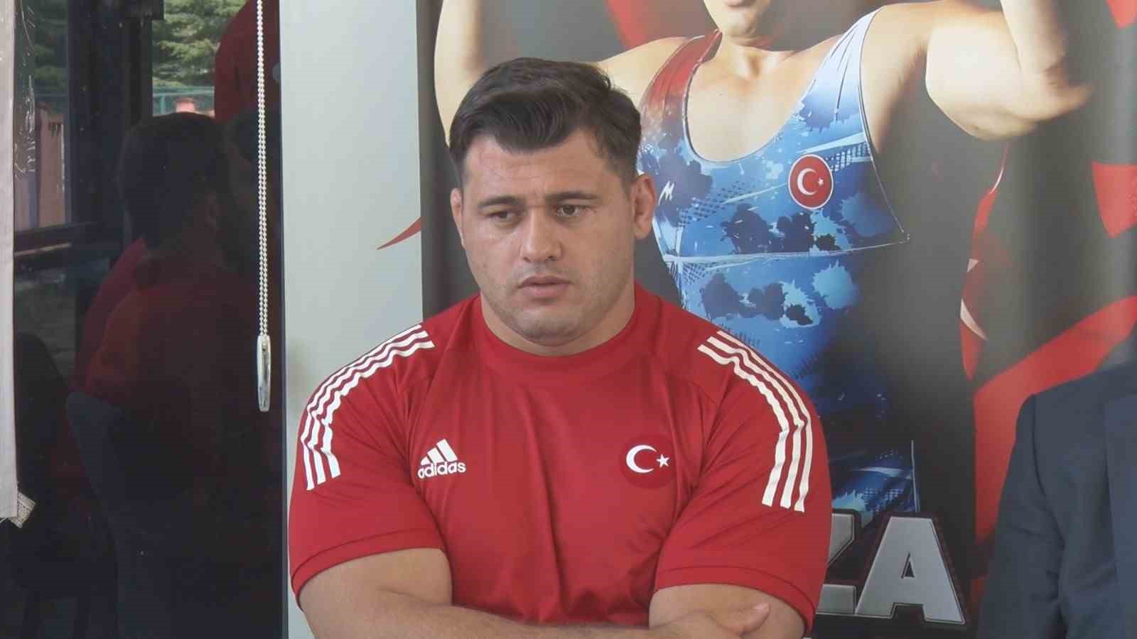 ABB Başkanı Yavaş, olimpiyatlara katılacak sporcularla bir araya geldi
