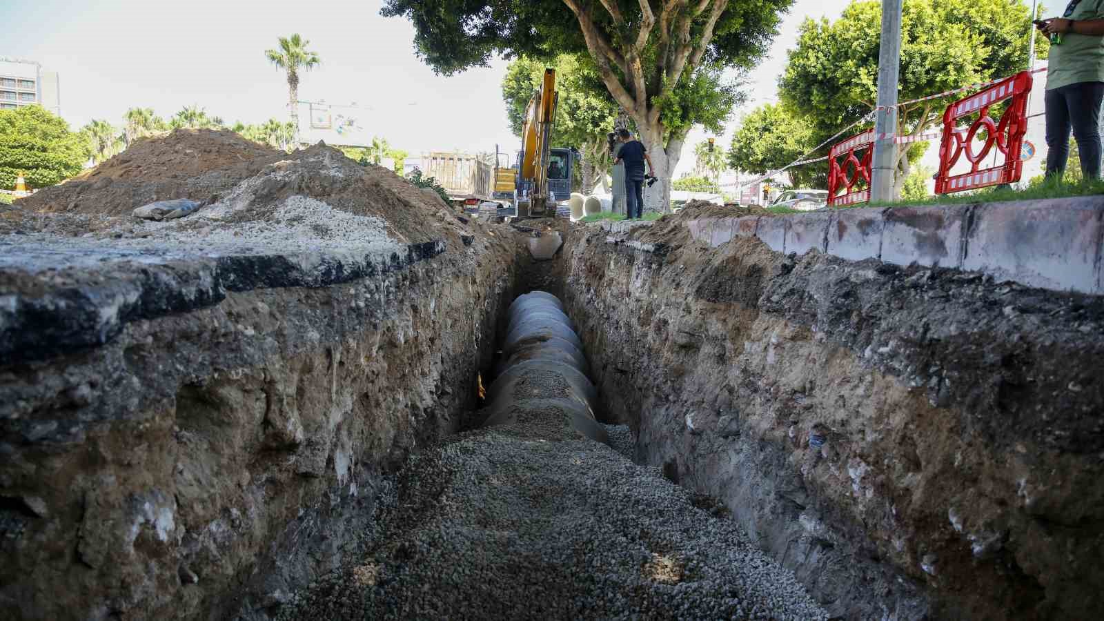 Şirinyalı’daki yağmur suyu sorunu çözülüyor
