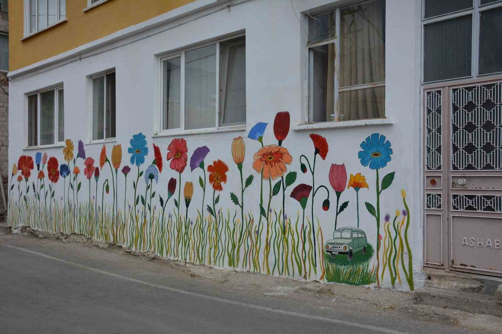 Babadağ sokakları çiçek açtı
