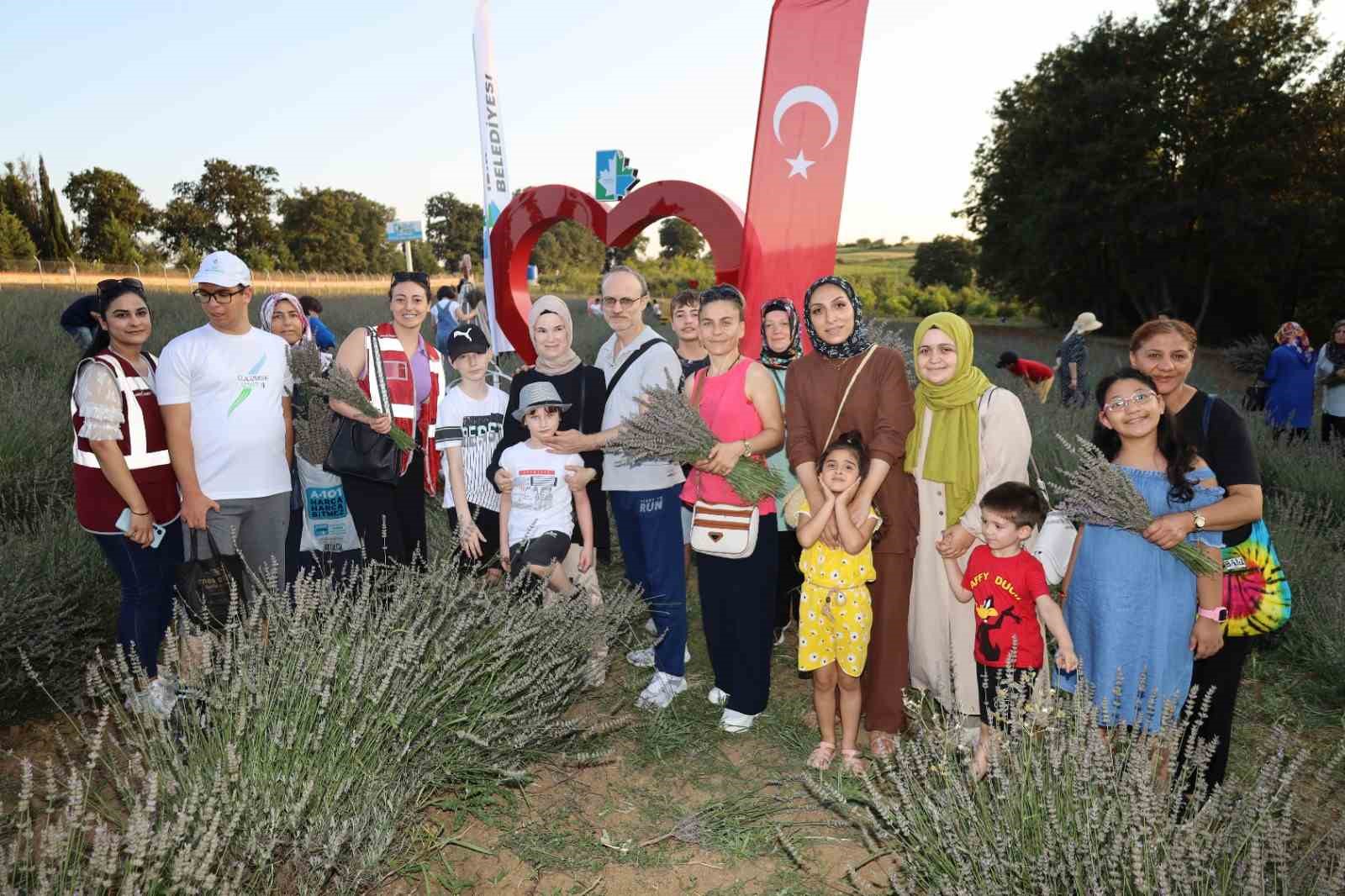 Özel çocuklar ve aileleri İzmit’in lavanta bahçesinde buluştu
