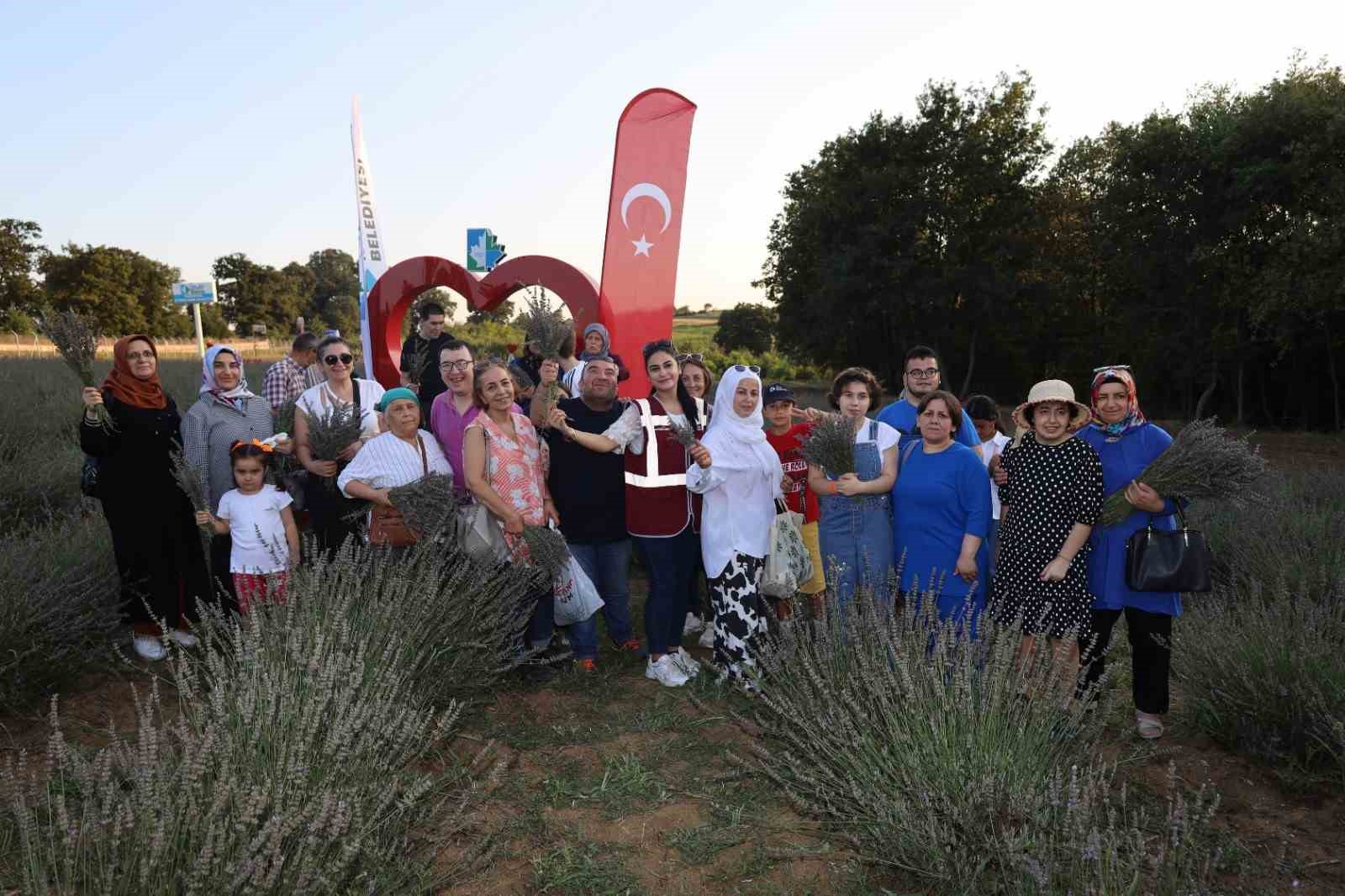 Özel çocuklar ve aileleri İzmit’in lavanta bahçesinde buluştu
