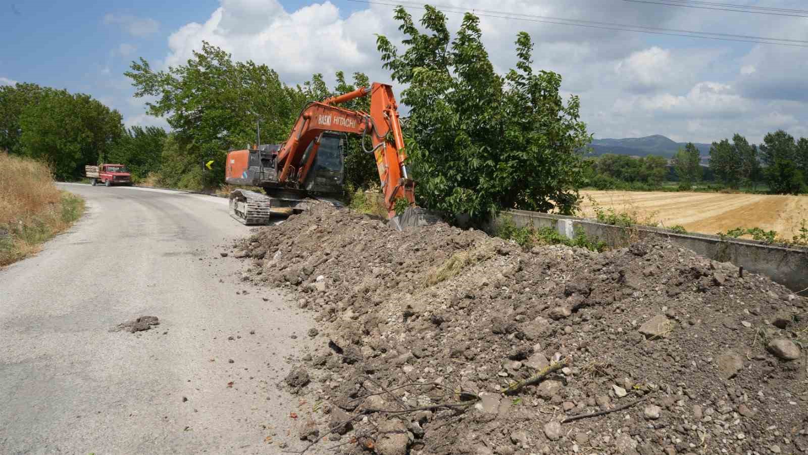 Büyükşehir Belediyesi Savaştepe’de içme suyu çalışmalarına devam ediyor
