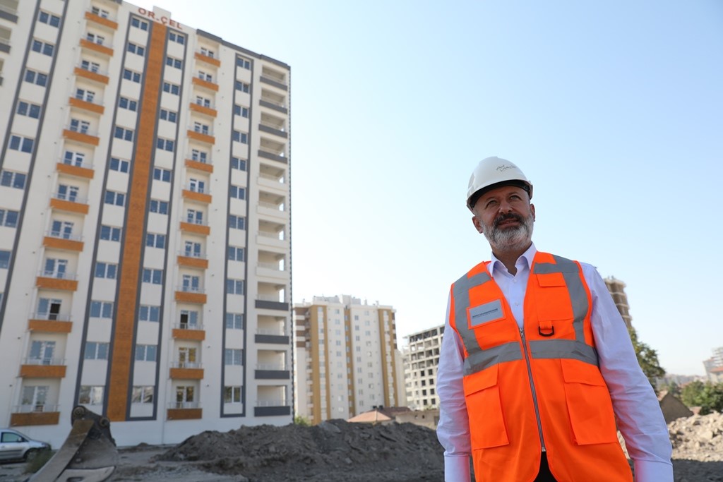 Başkan Çolakbayrakdar: Kentsel dönüşümle şehri daha dirençli hale getiriyoruz